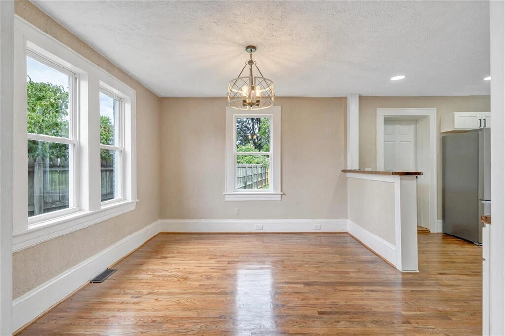 2411 Florida AVE NW - Photo 10