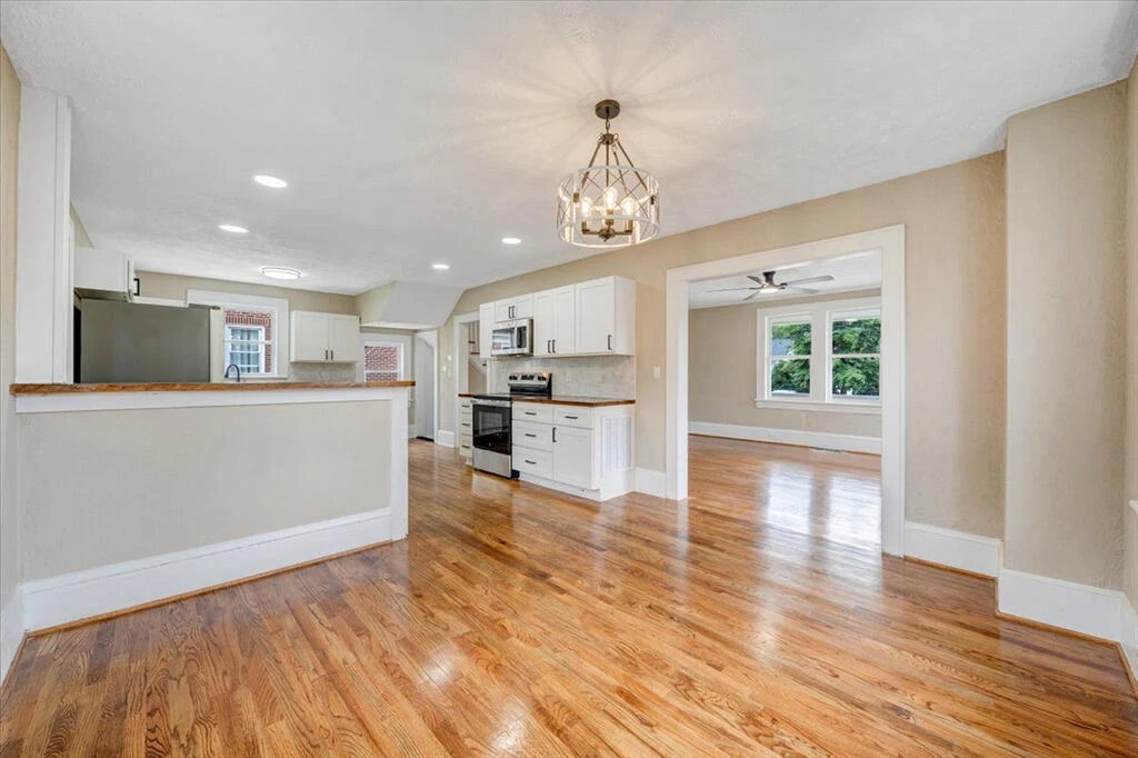 2411 Florida AVE NW - Photo 12