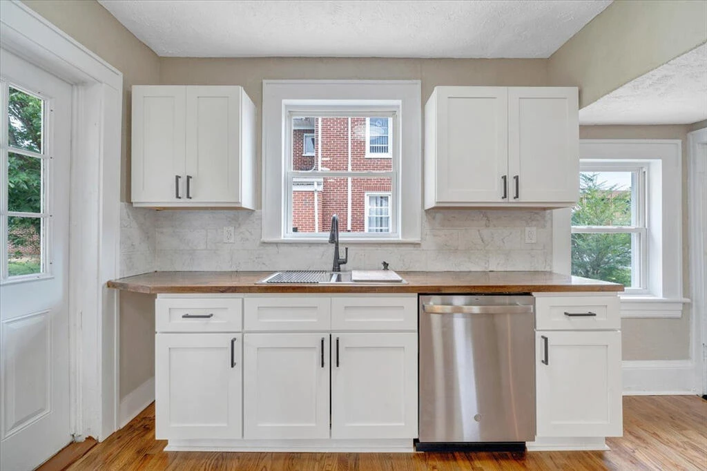 2411 Florida AVE NW - Photo 15