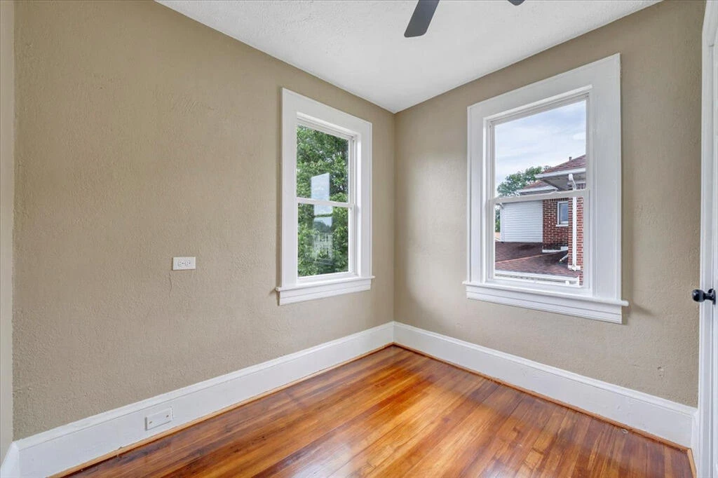 2411 Florida AVE NW - Photo 17