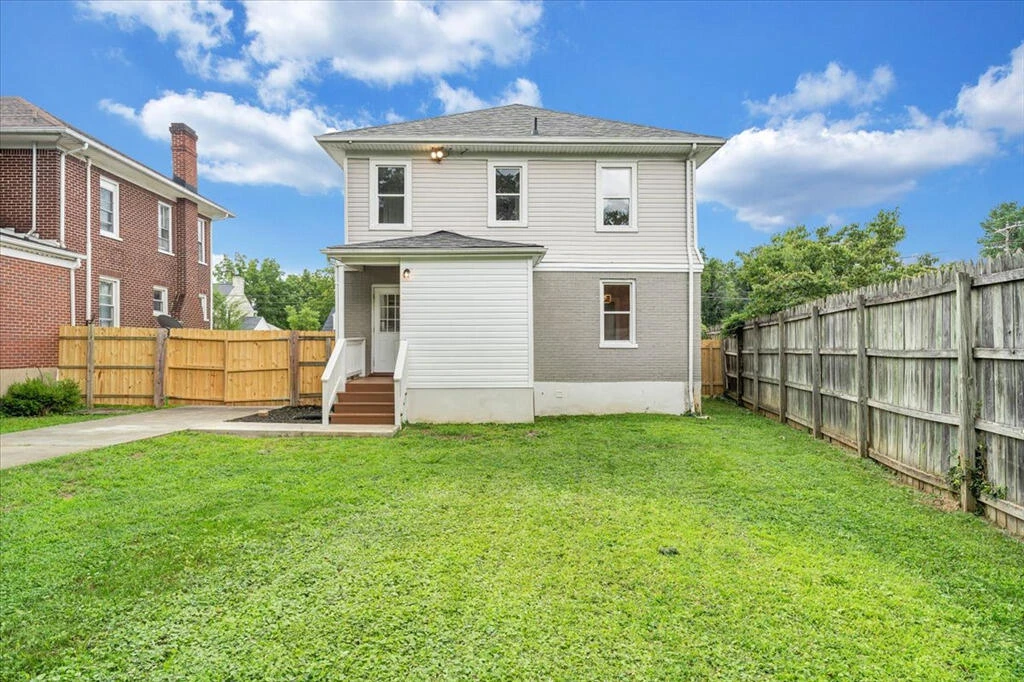 2411 Florida AVE NW - Photo 44