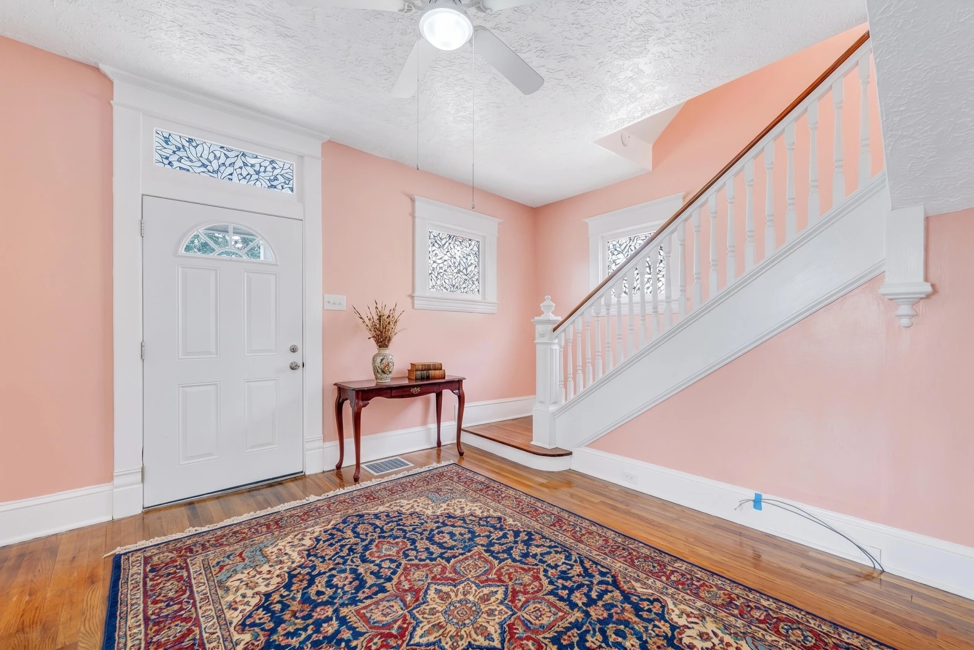 918 Dale AVE SE - Photo 6