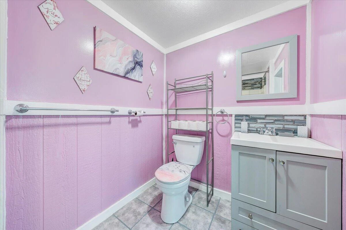 918 Dale AVE SE - Photo 24