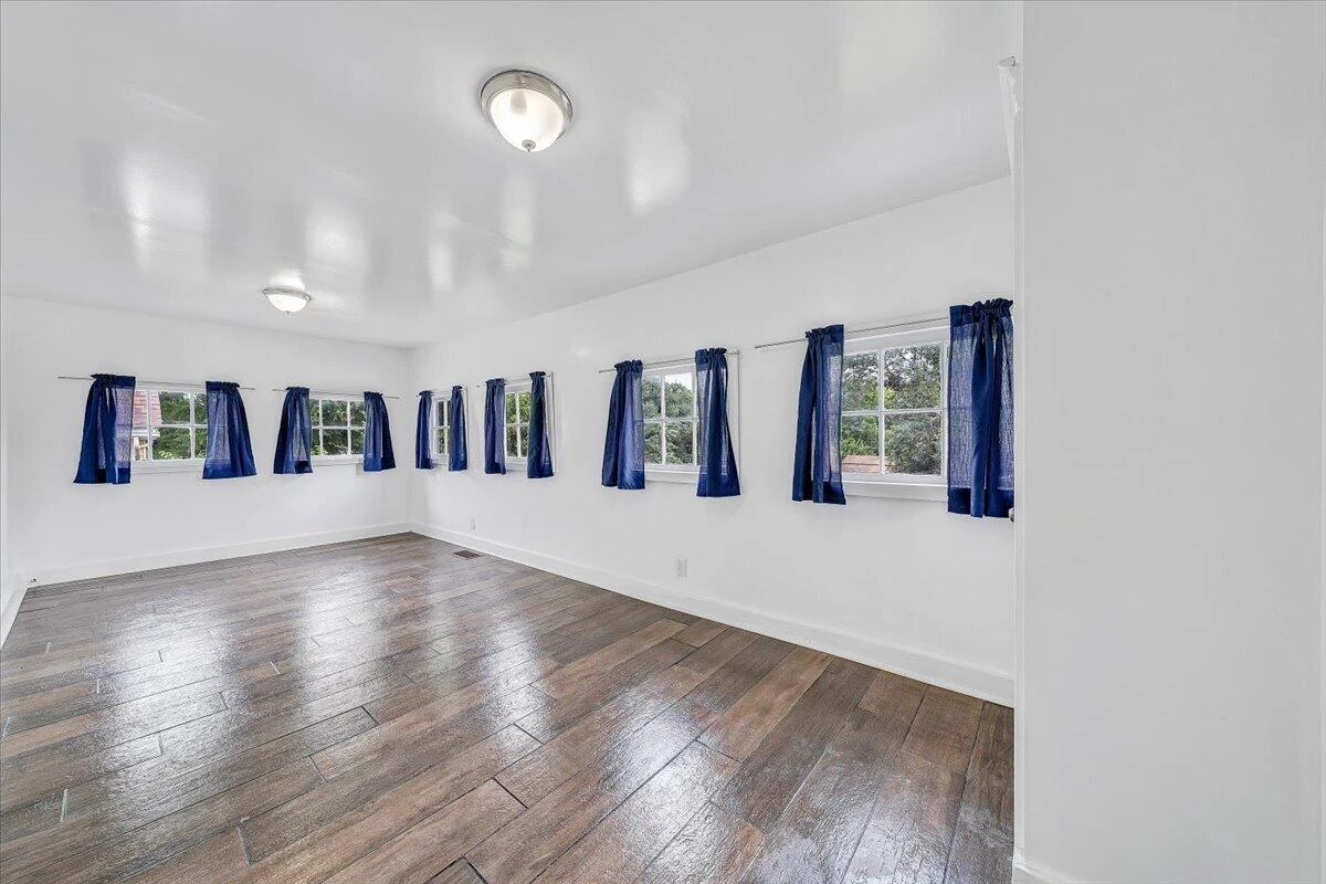 918 Dale AVE SE - Photo 28
