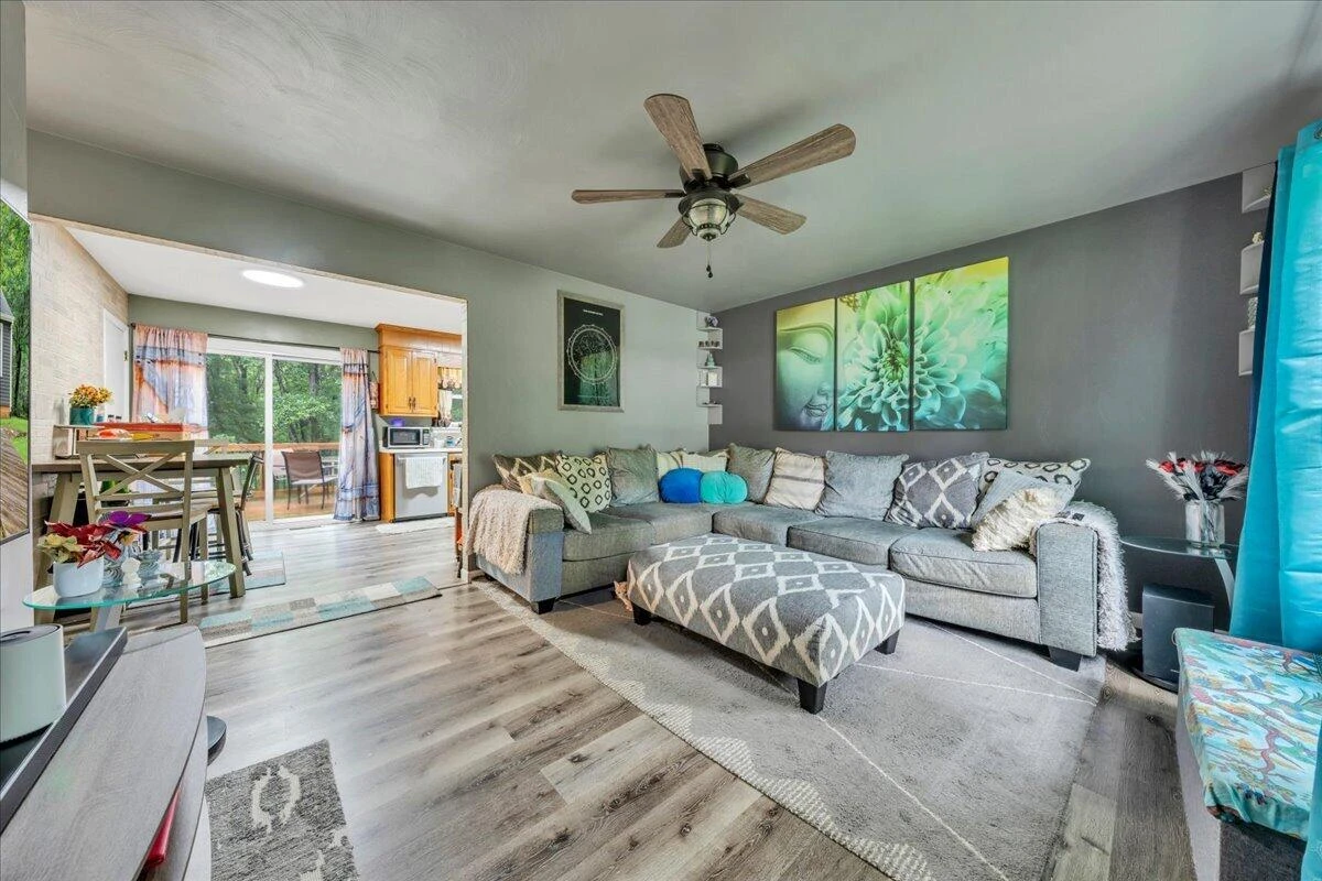 864 Harmony RD - Photo 2