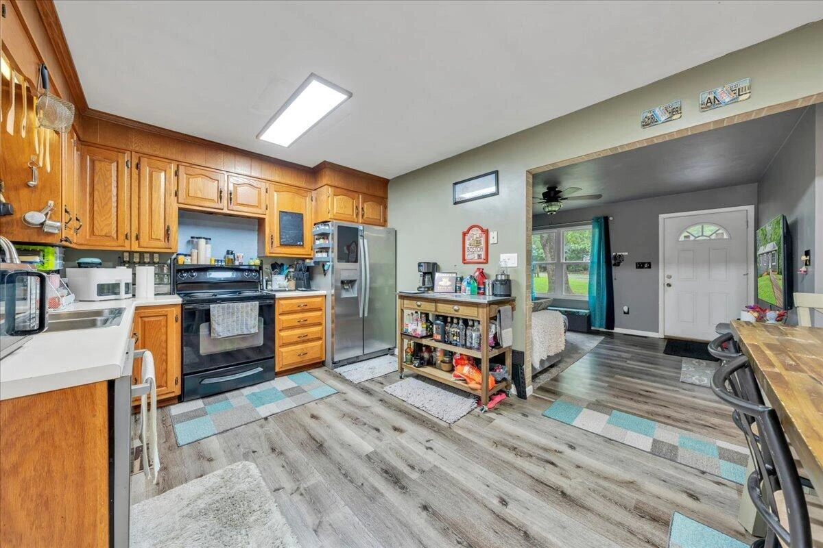 864 Harmony RD - Photo 5