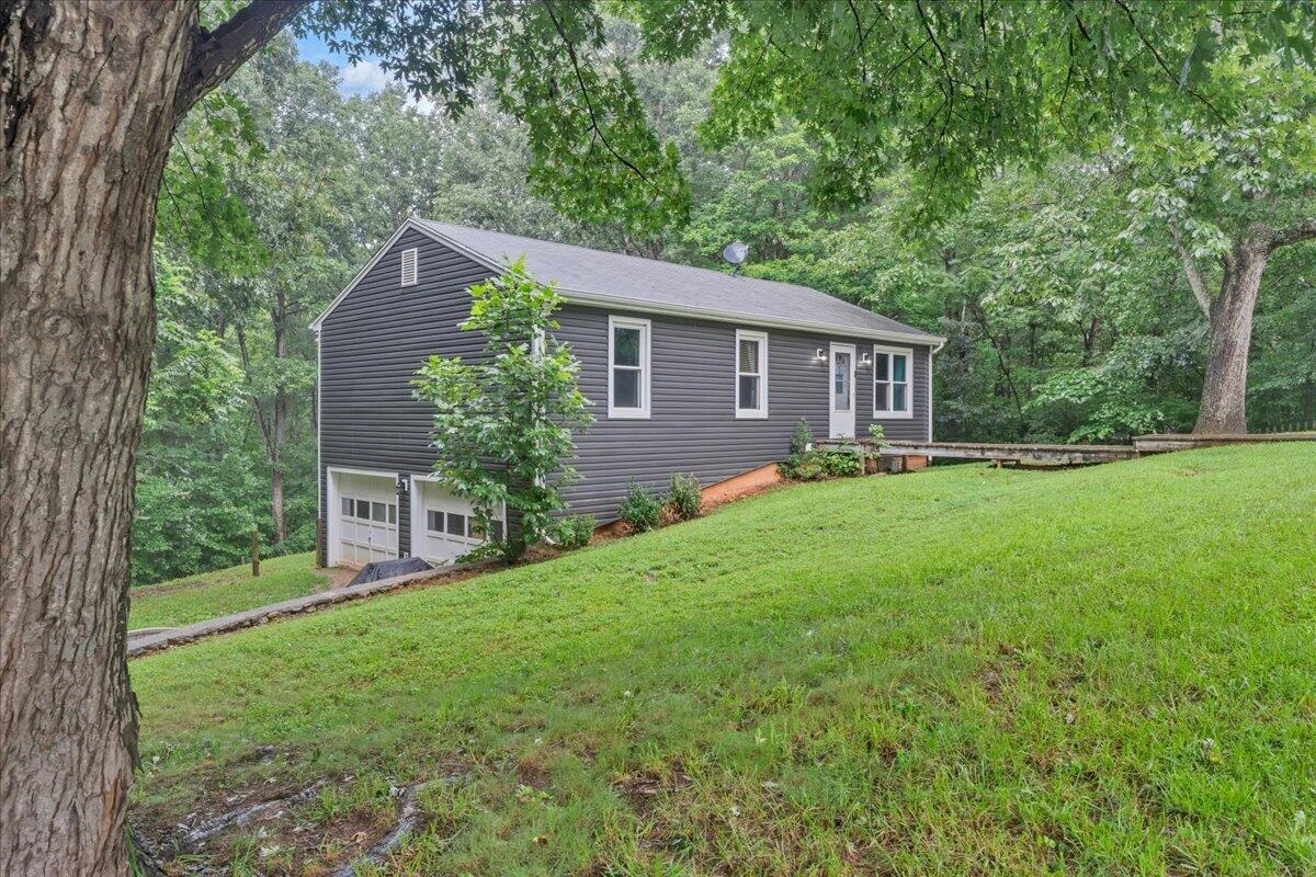 864 Harmony RD - Photo 17