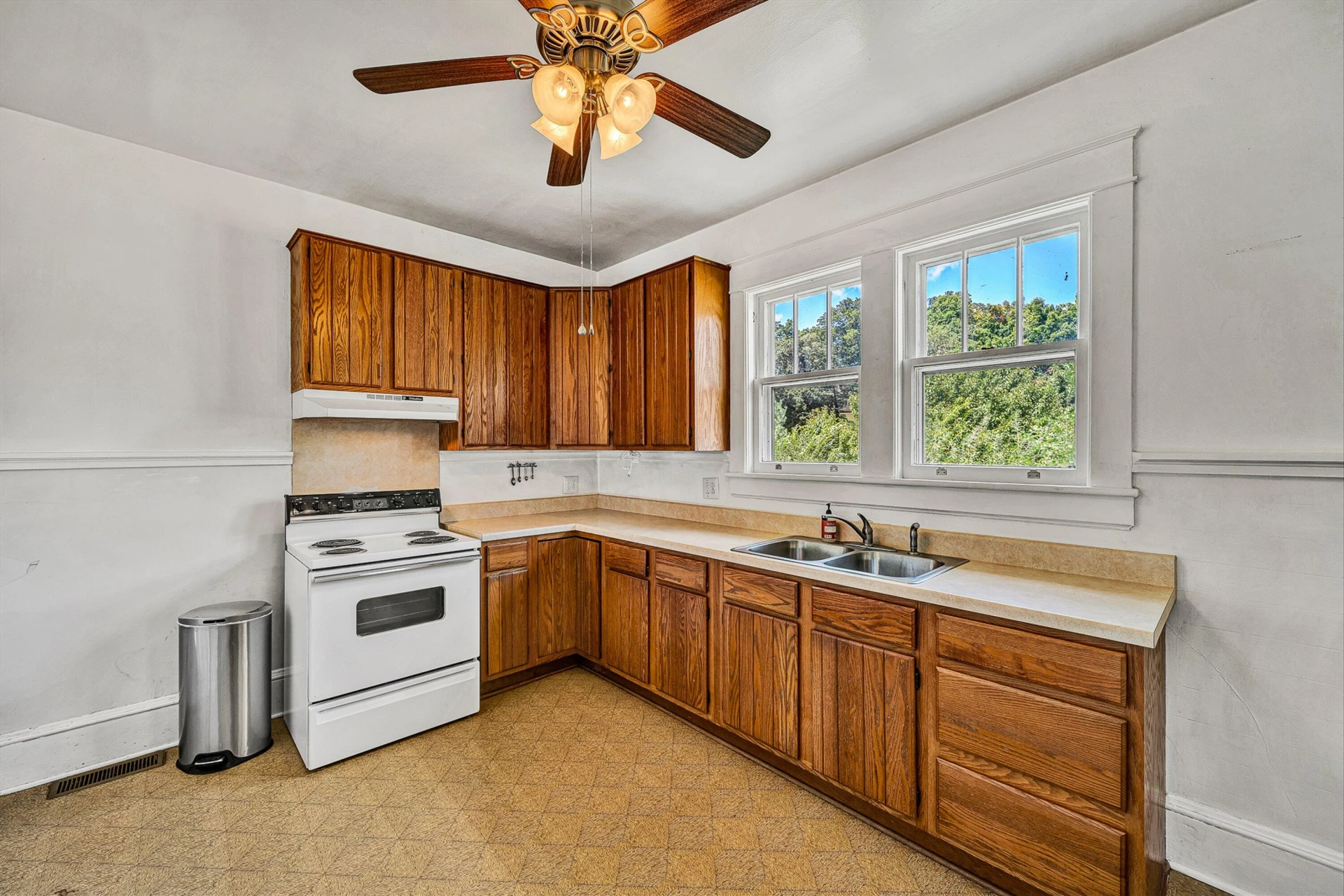 1333 Brighton RD SW - Photo 12