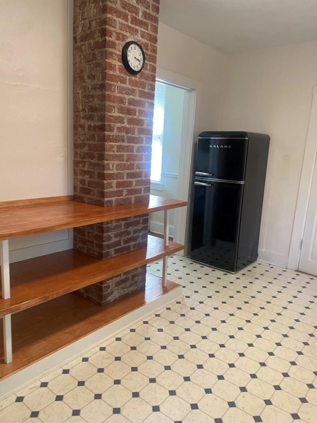4709 Colonial AVE - Photo 8
