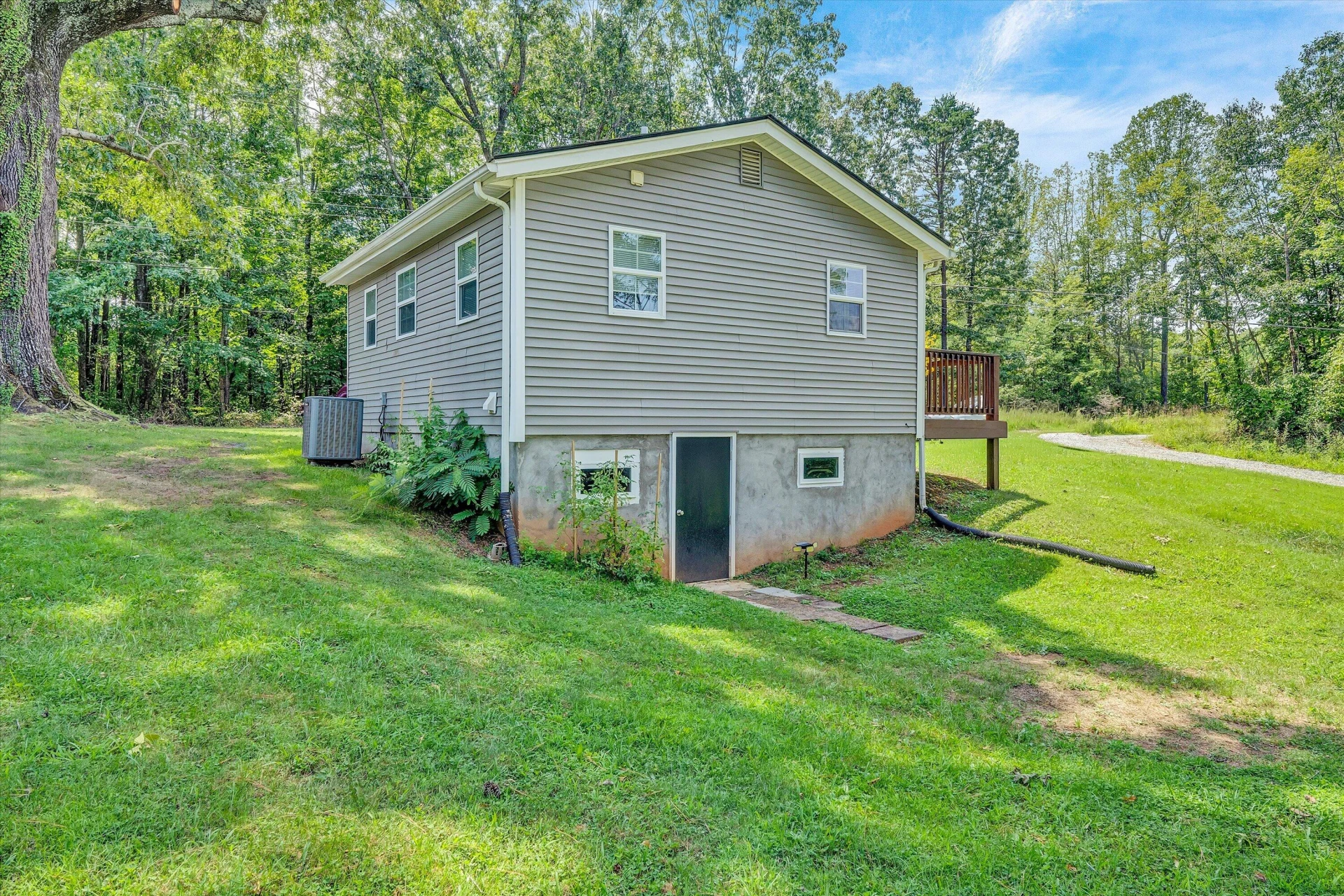 1148 Candle LN - Photo 21