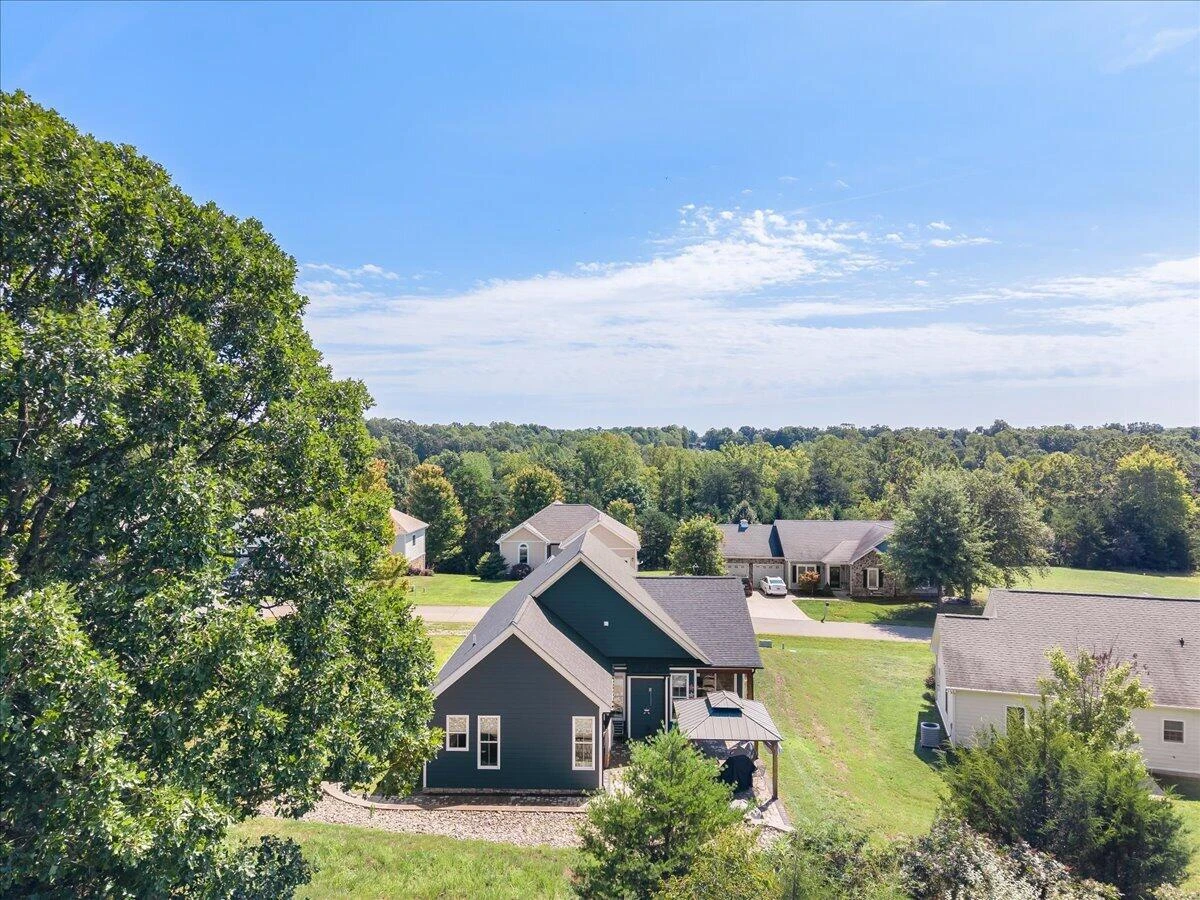 1054 Barrow Hills DR - Photo 20
