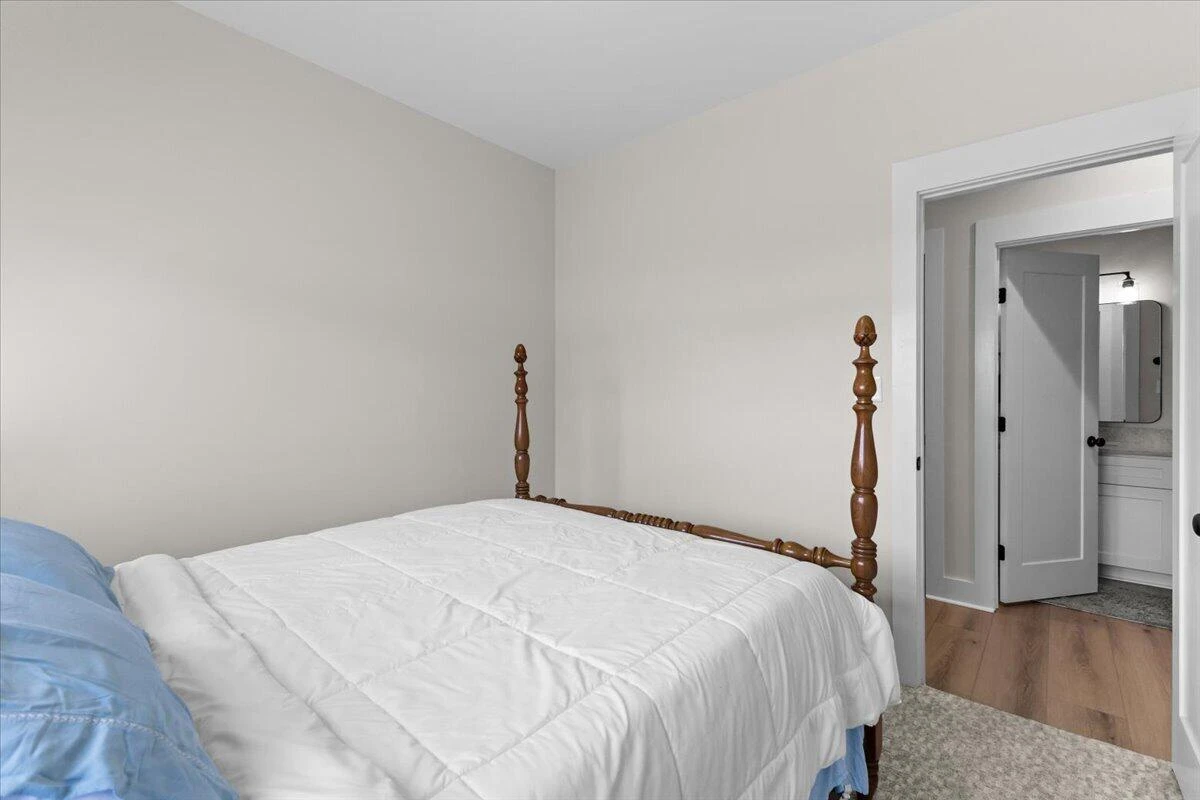 1054 Barrow Hills DR - Photo 30