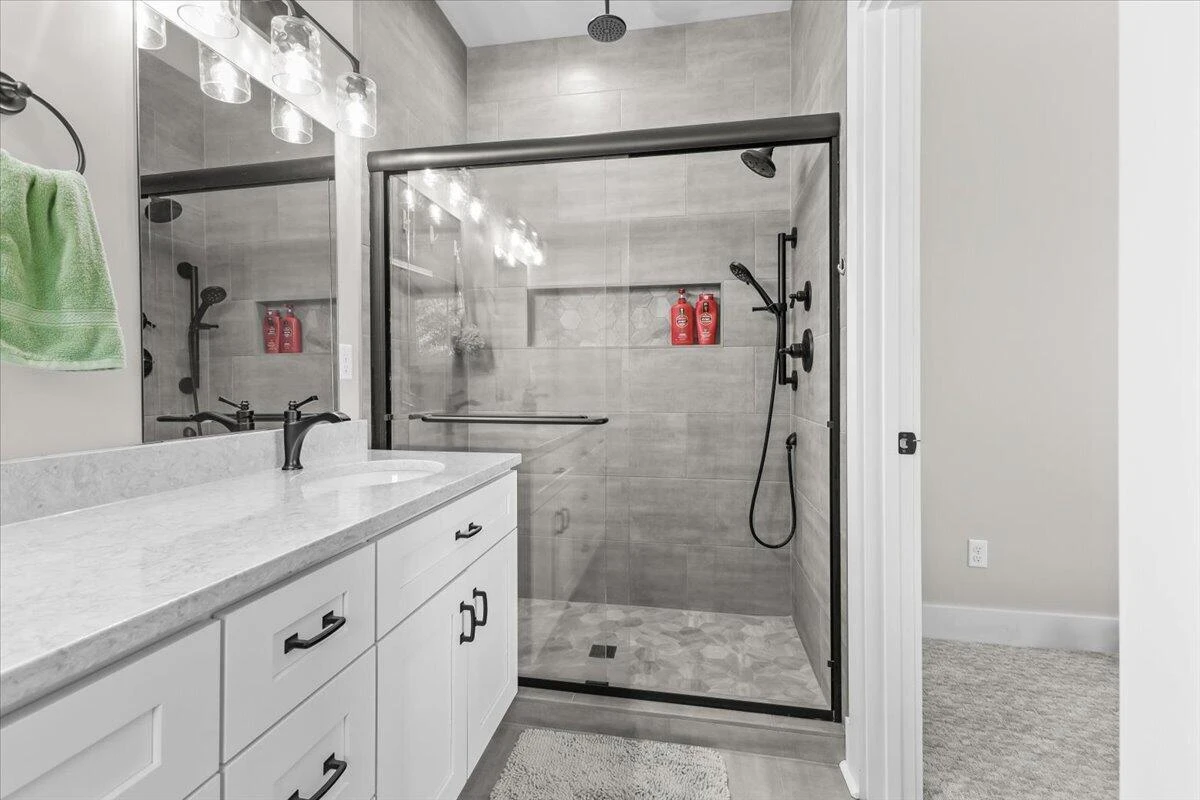 1054 Barrow Hills DR - Photo 39