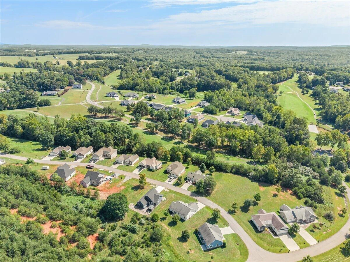 1054 Barrow Hills DR - Photo 48