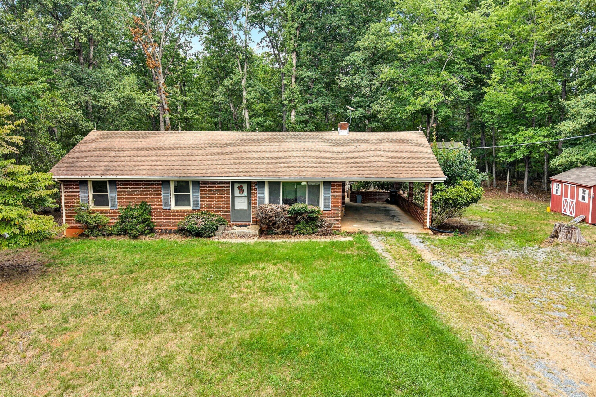 1617 Lonely Hollow RD - Photo 4