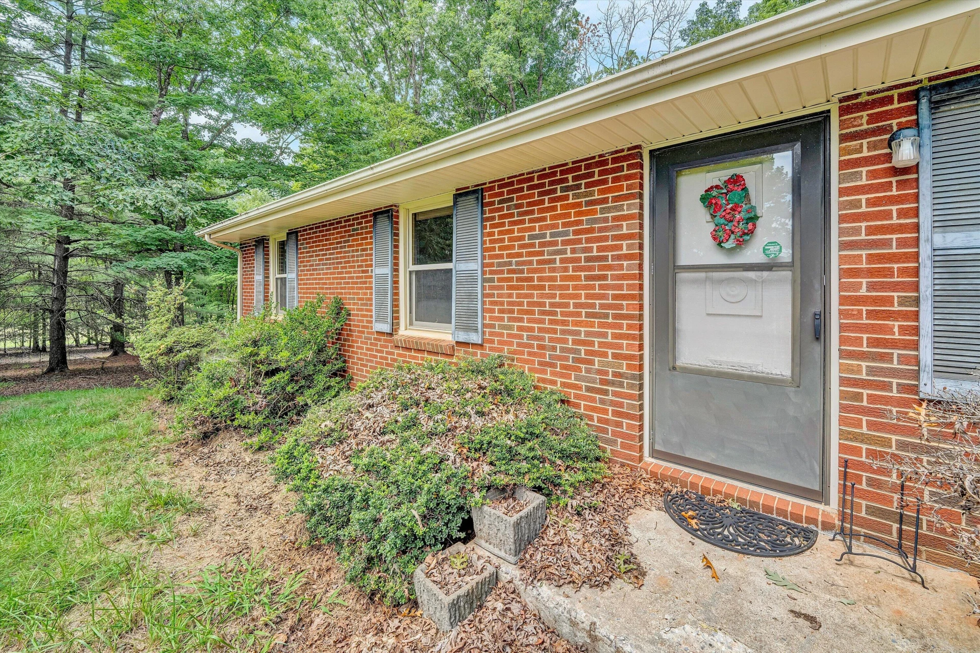 1617 Lonely Hollow RD - Photo 7