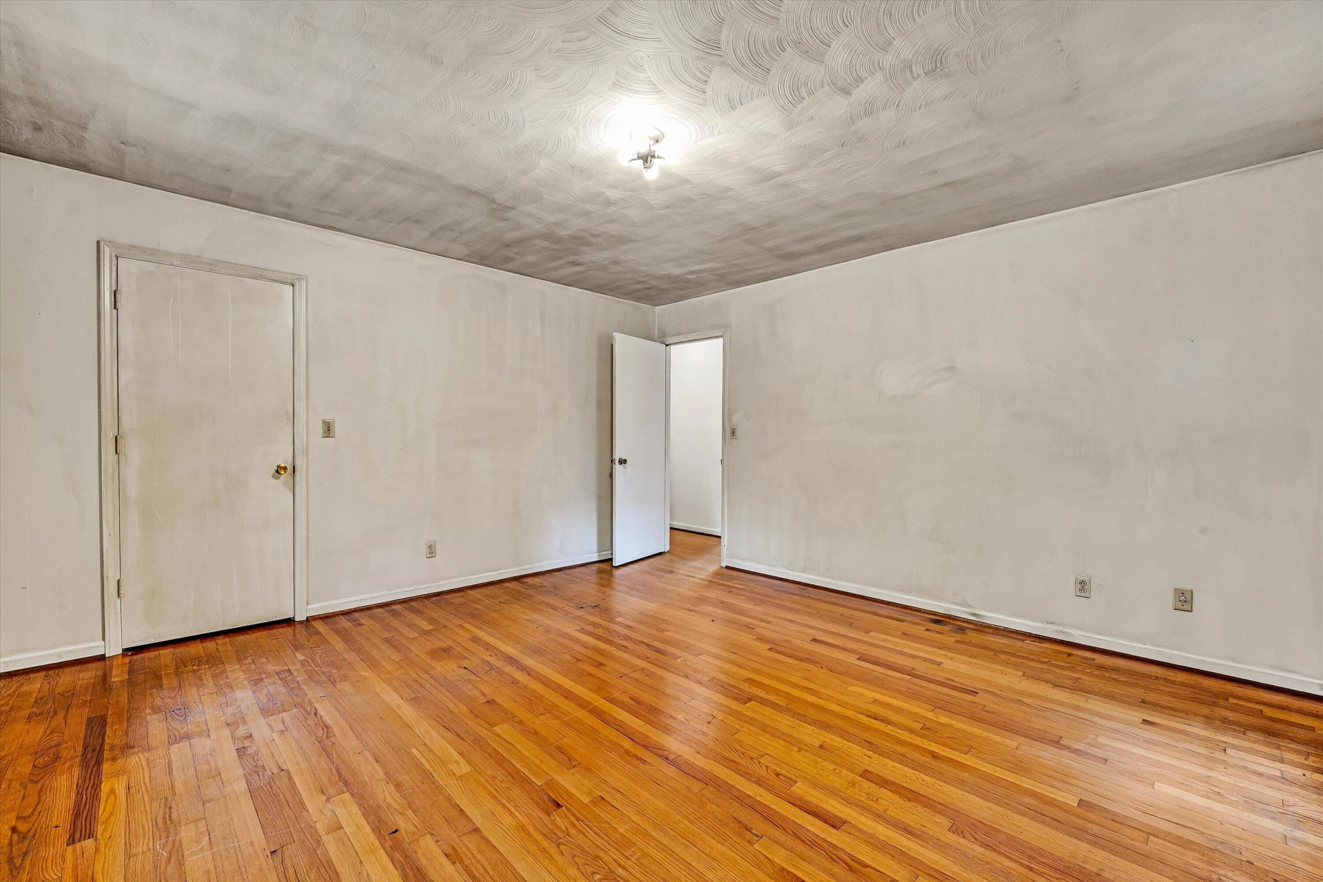 1617 Lonely Hollow RD - Photo 21