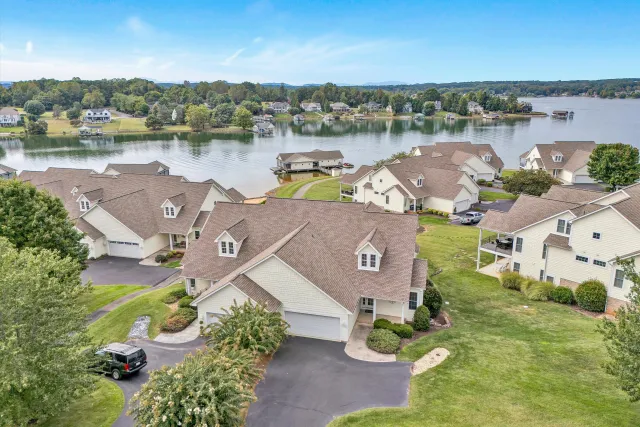 355 Haley Scott DR, Union Hall, VA, 24176