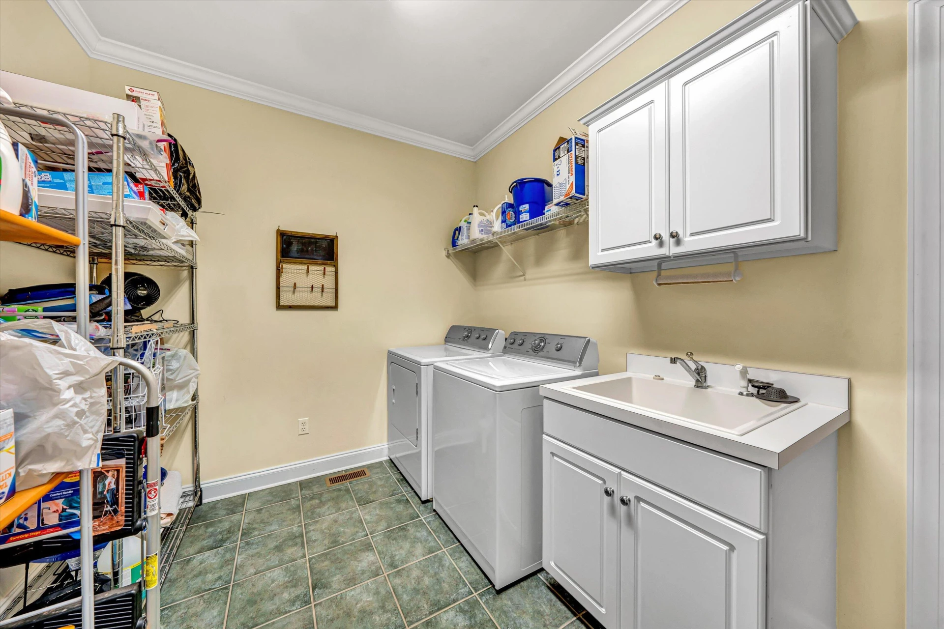 355 Haley Scott DR - Photo 31