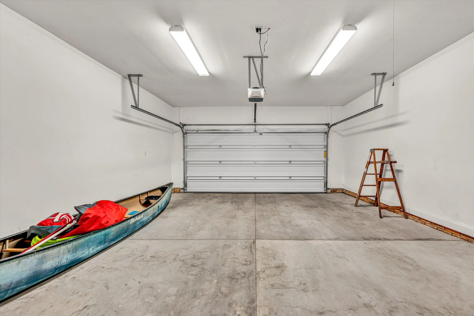 355 Haley Scott DR - Photo 32