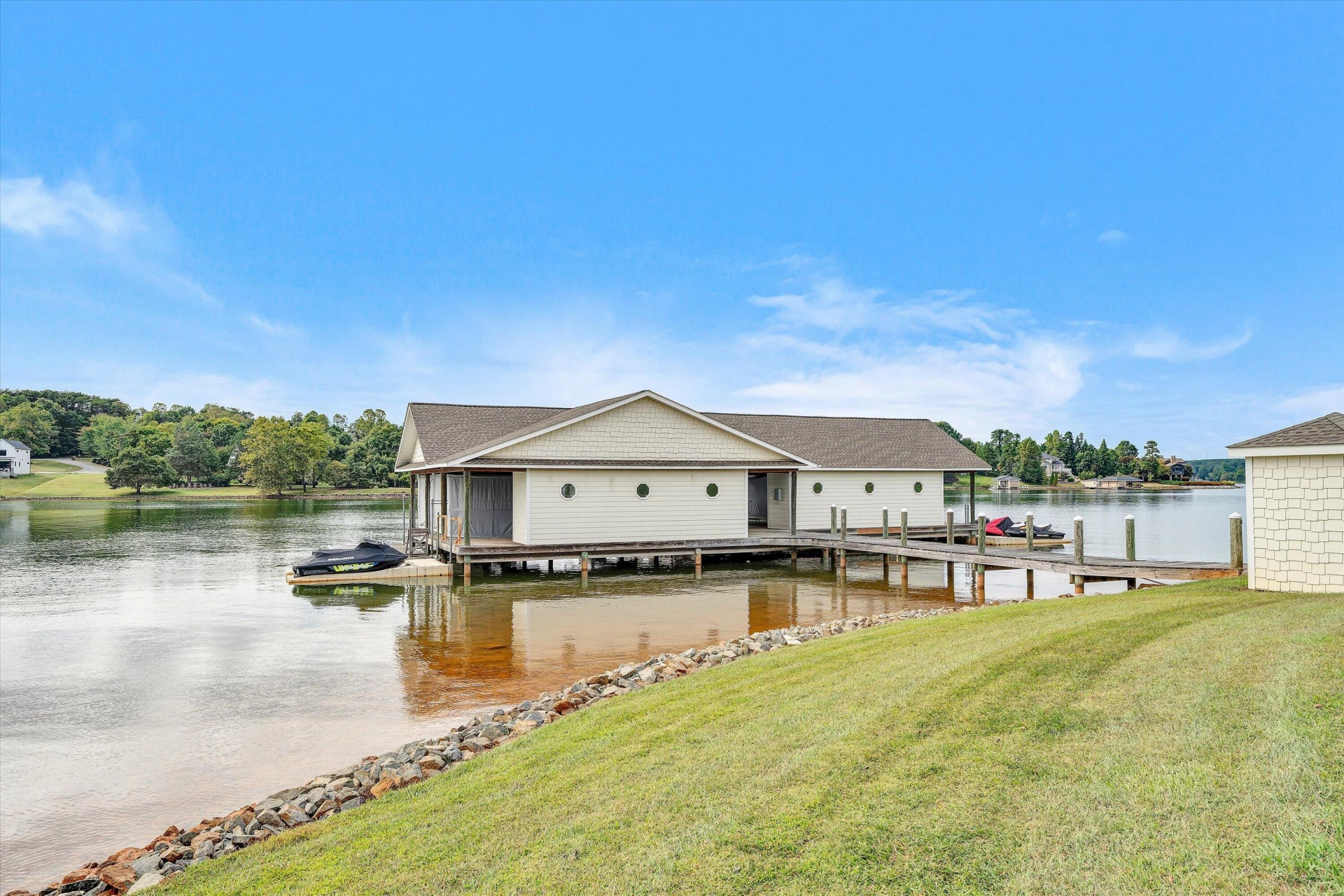355 Haley Scott DR - Photo 56