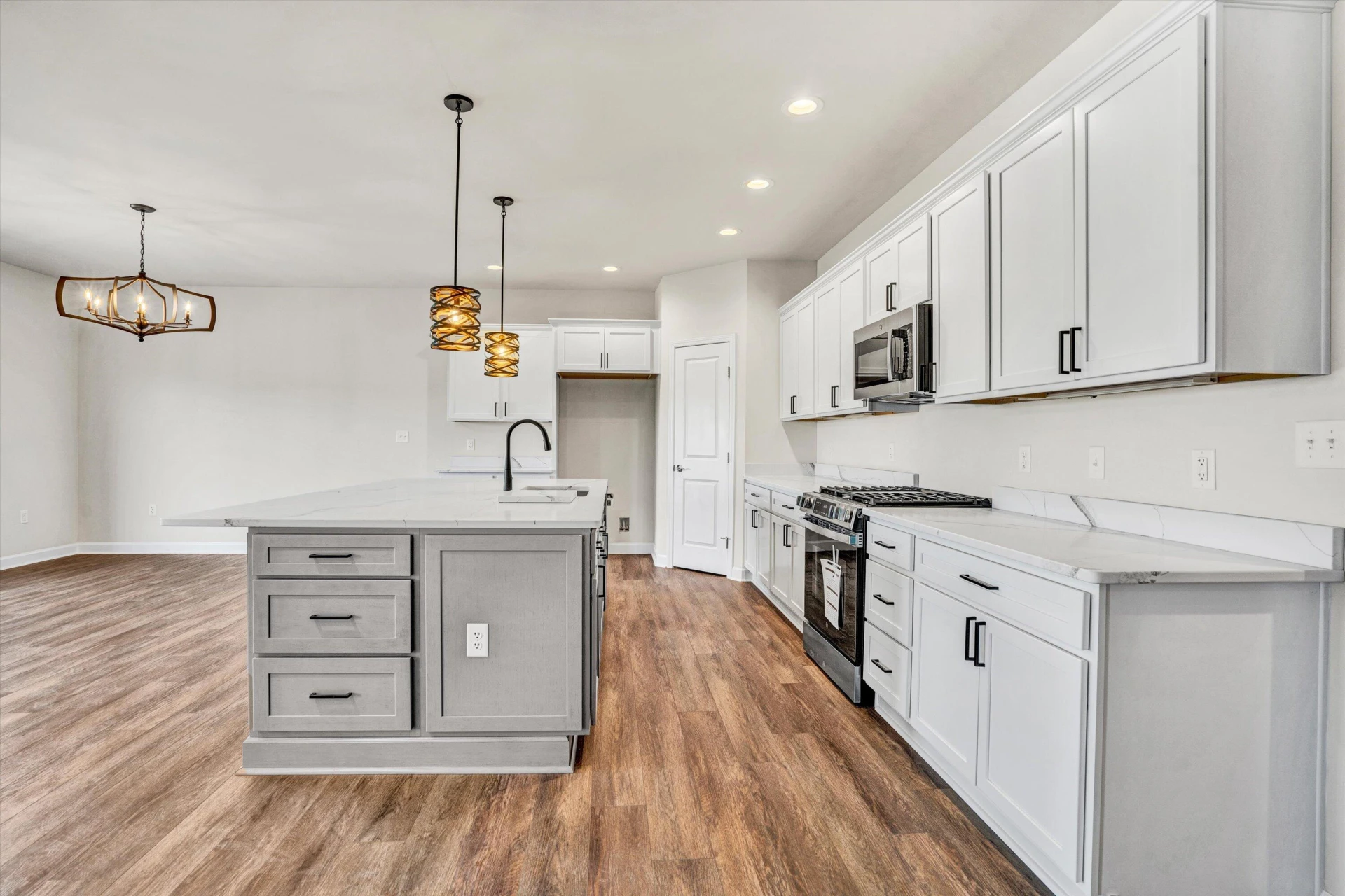 726 Ambler LN - Photo 7