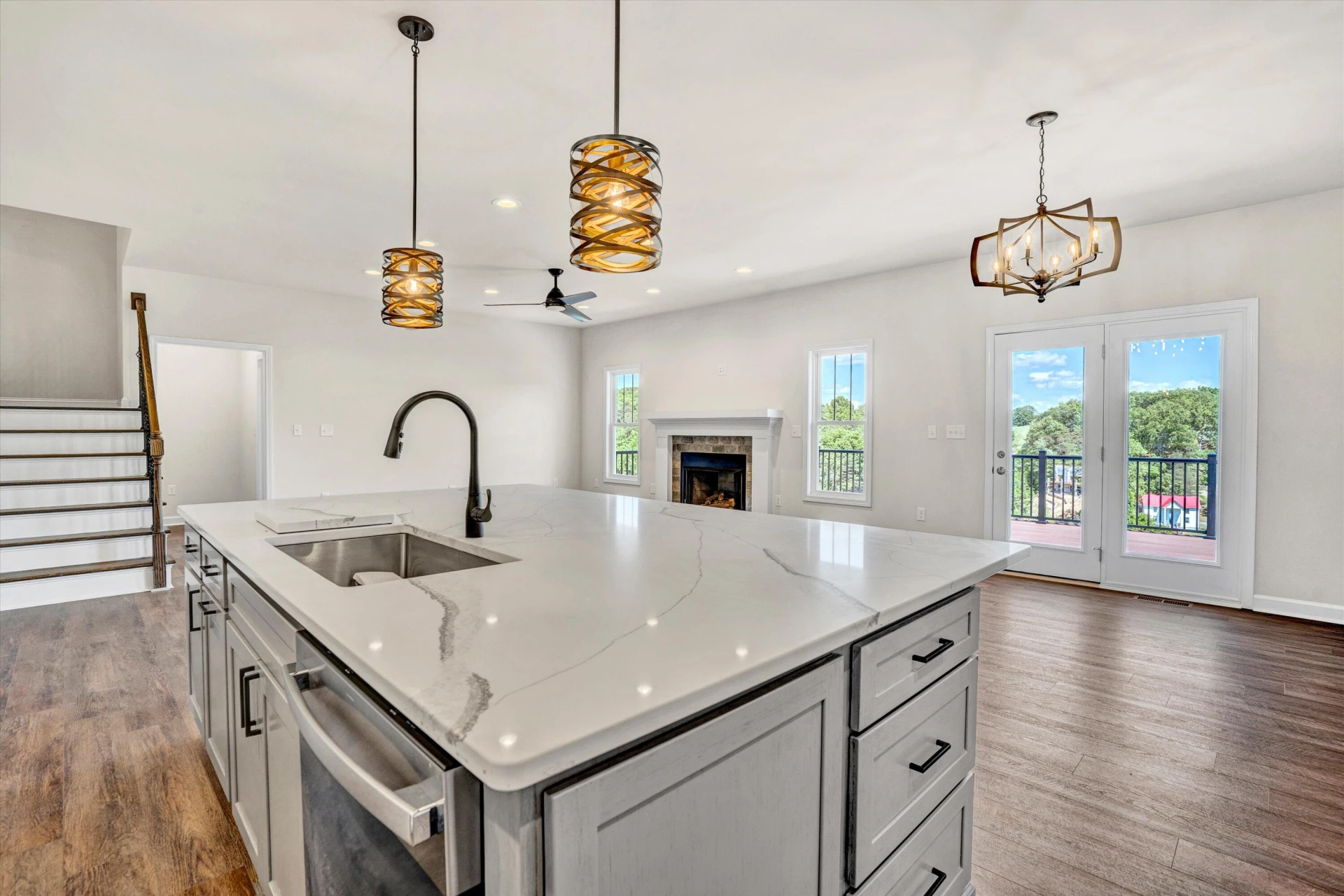 726 Ambler LN - Photo 11