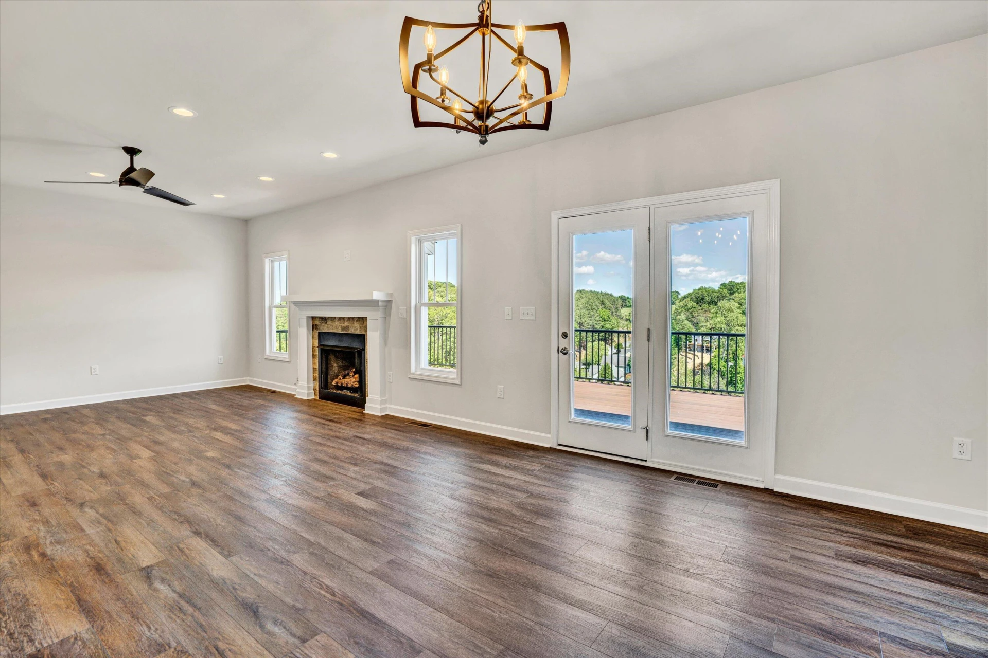 726 Ambler LN - Photo 12