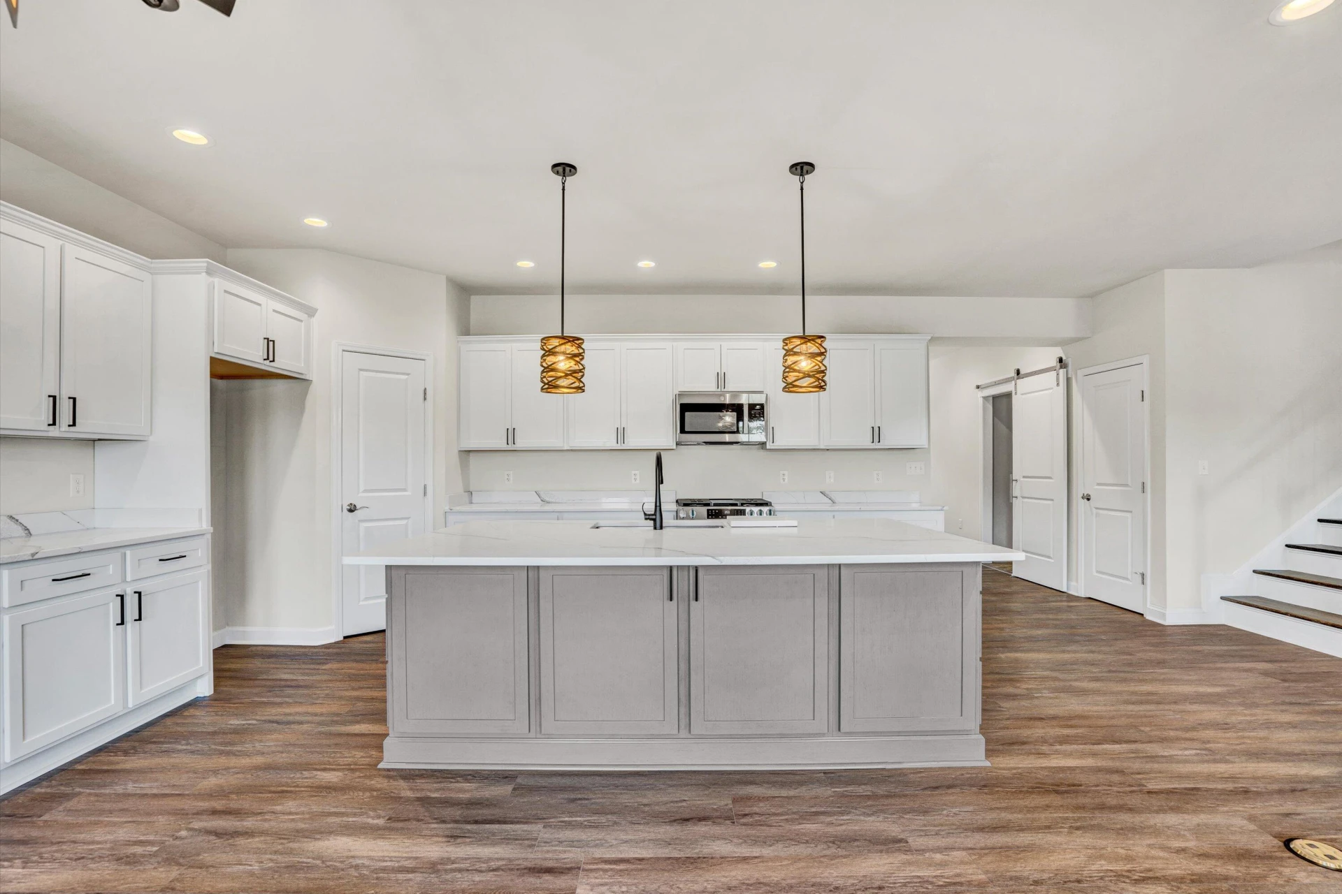 726 Ambler LN - Photo 14