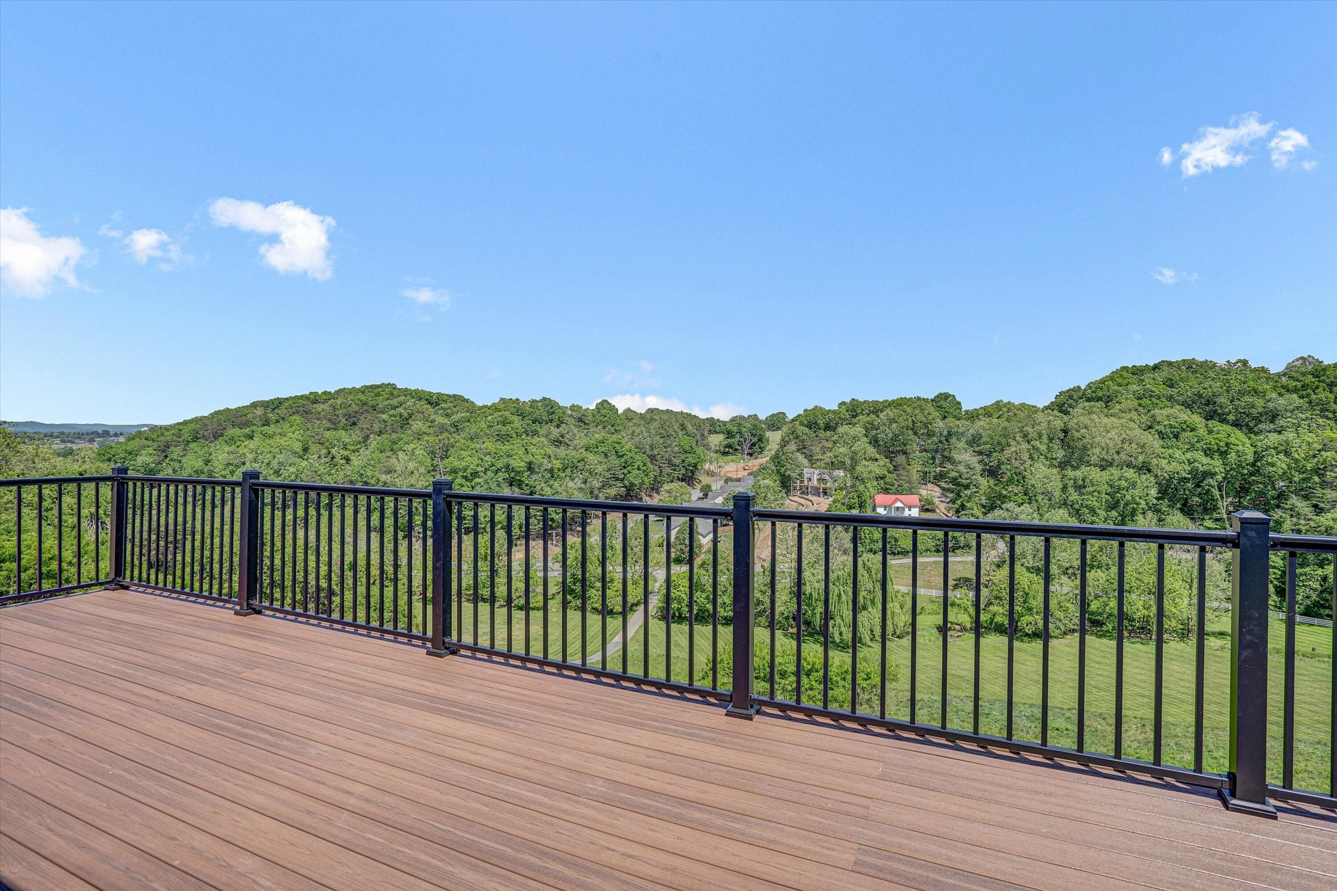726 Ambler LN - Photo 17