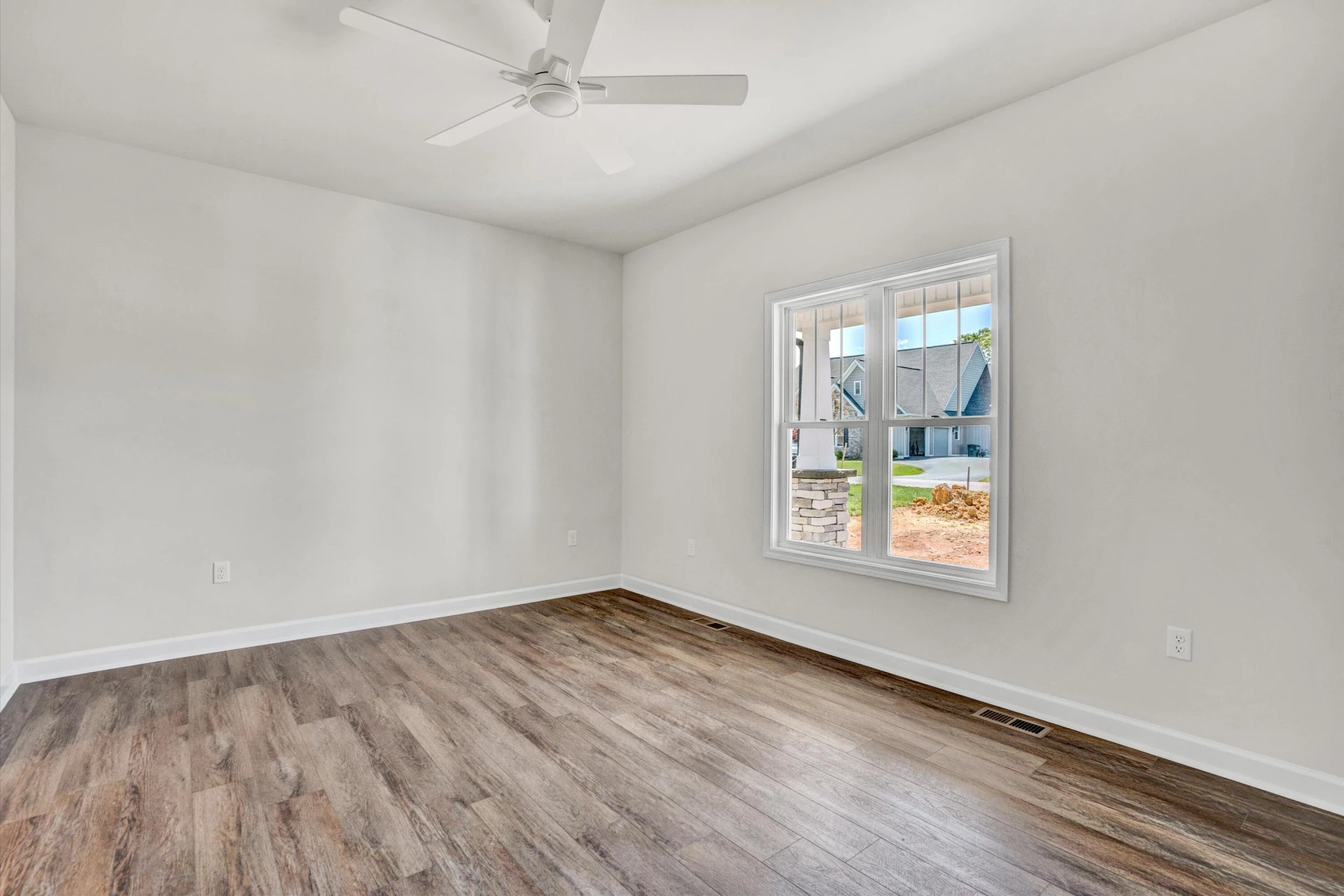 726 Ambler LN - Photo 19