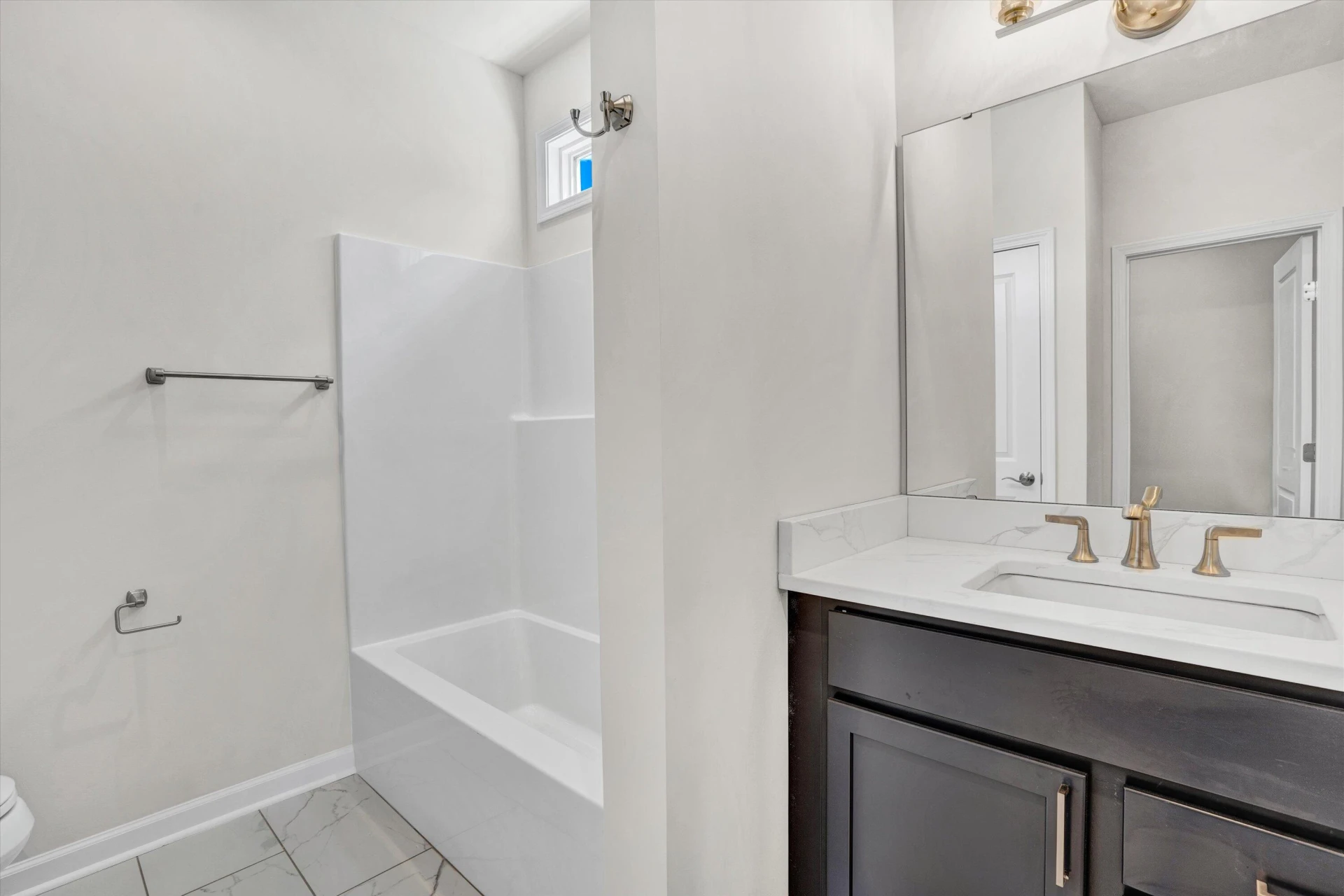 726 Ambler LN - Photo 21