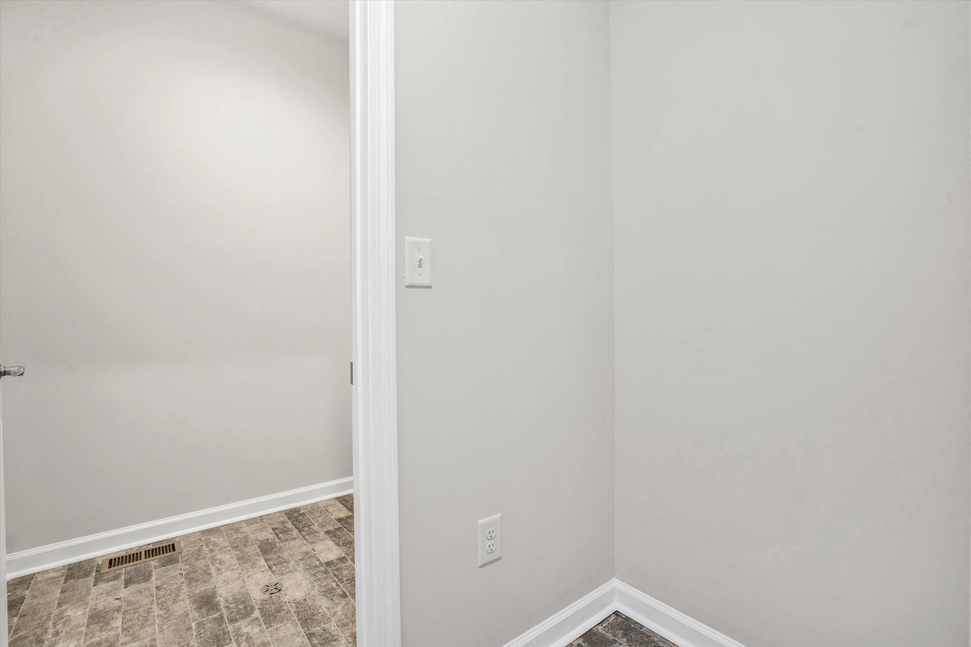 726 Ambler LN - Photo 23