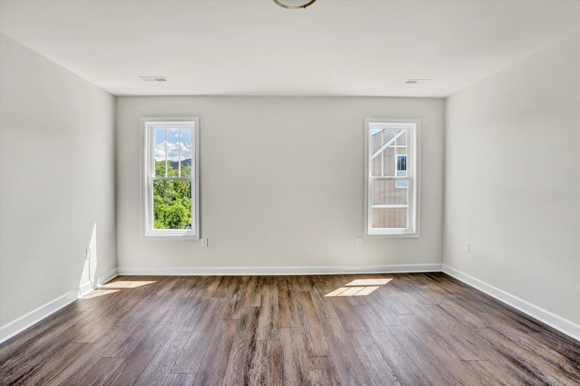 726 Ambler LN - Photo 32