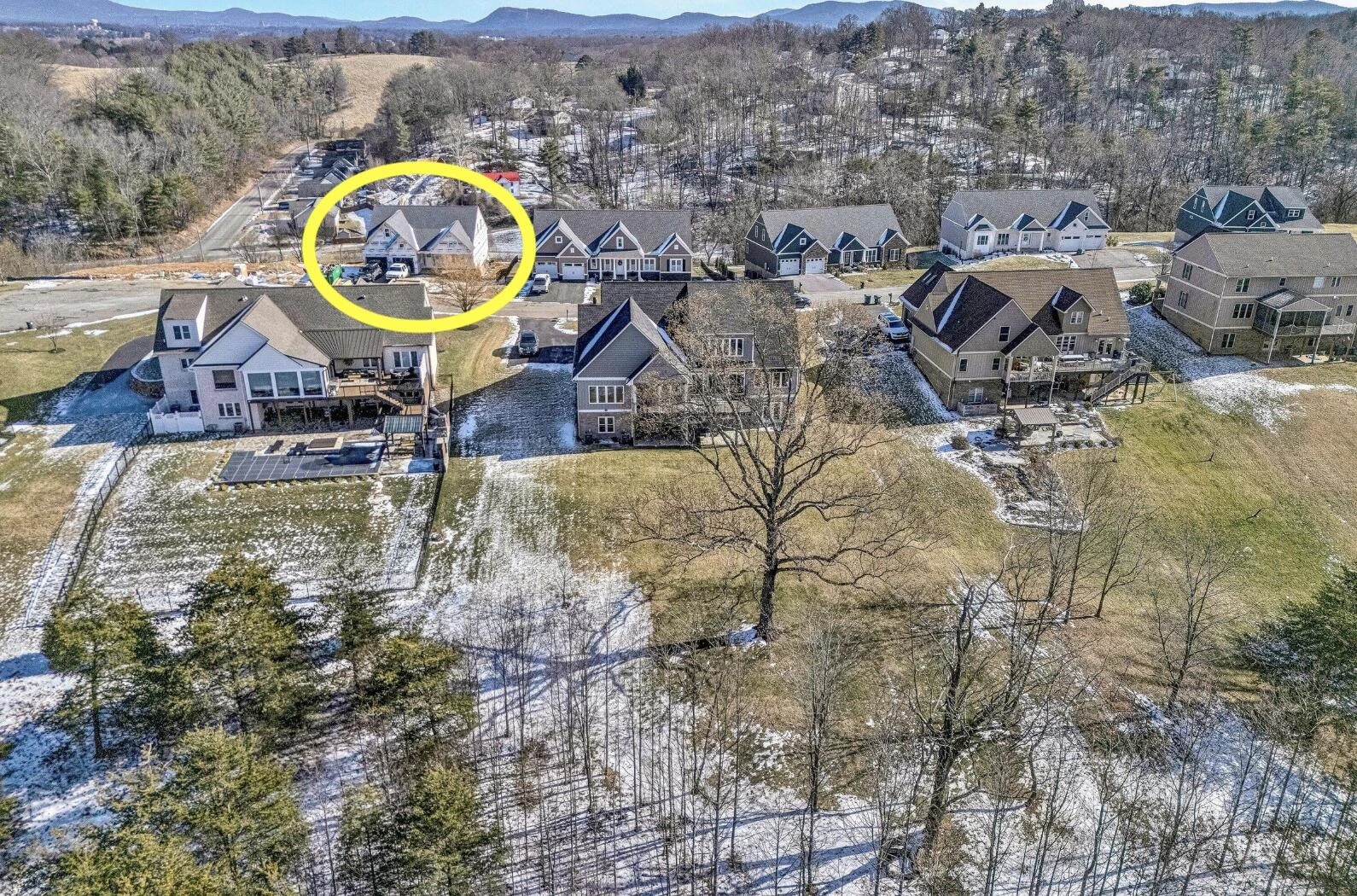 726 Ambler LN - Photo 38