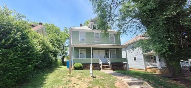 1114 Lafayette BLVD NW