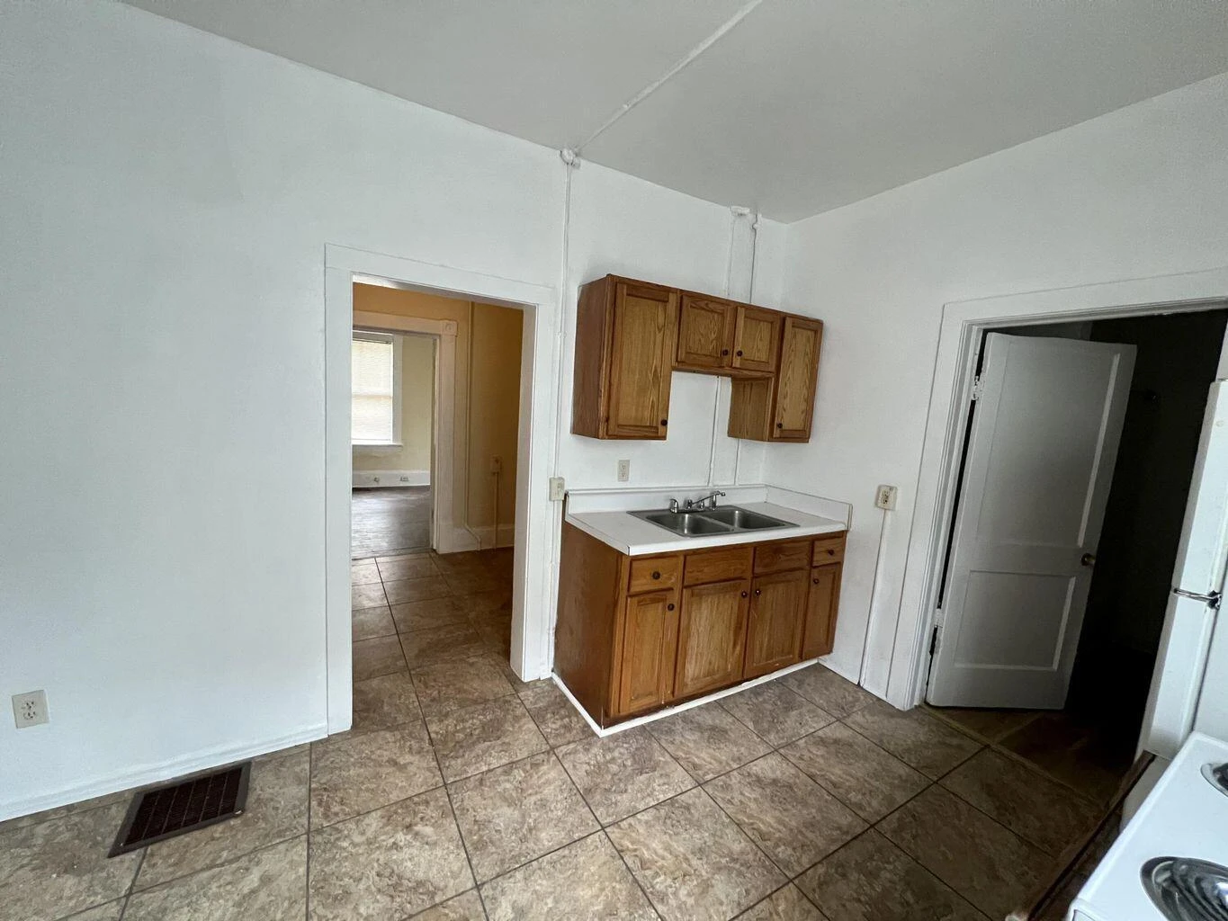 1114 Lafayette BLVD NW - Photo 16