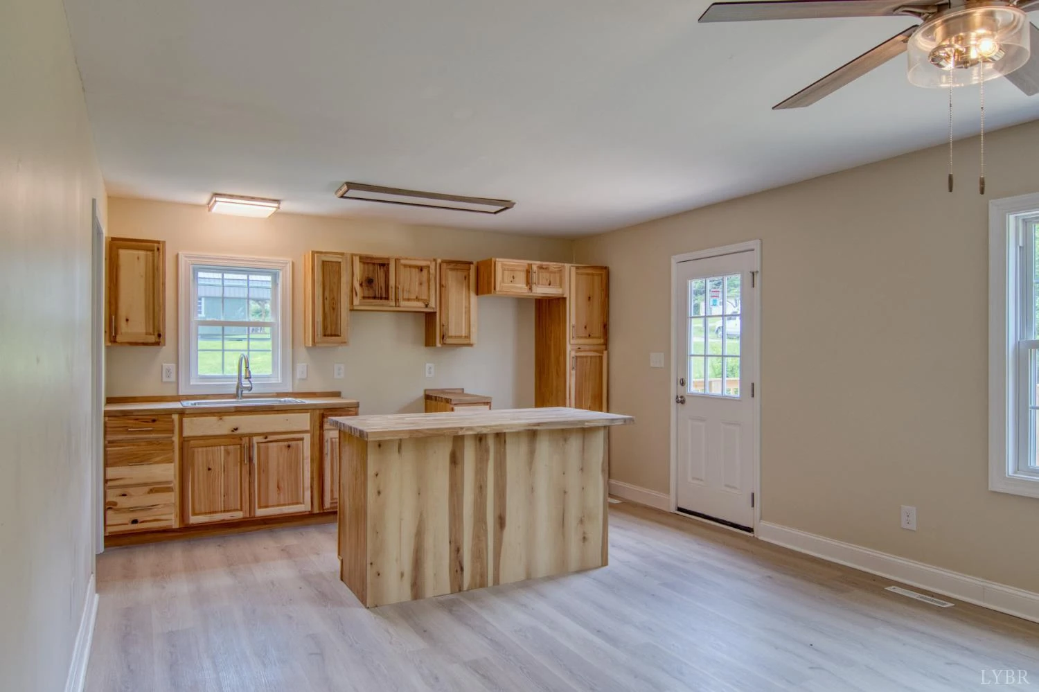 87 Dale AVE - Photo 5