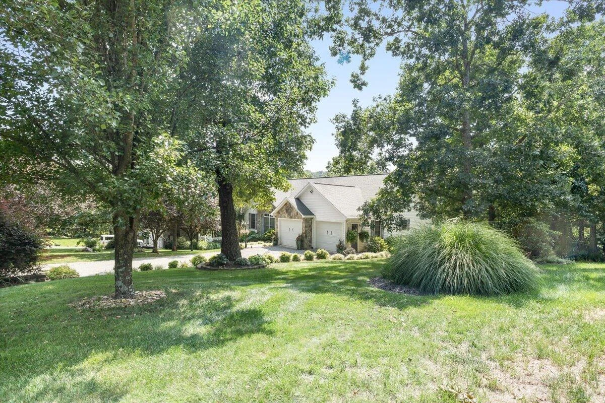 488 Green Level RD - Photo 2