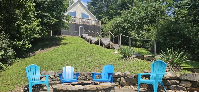 6136 Horseshoe Bend RD, Goodview, VA, 24095