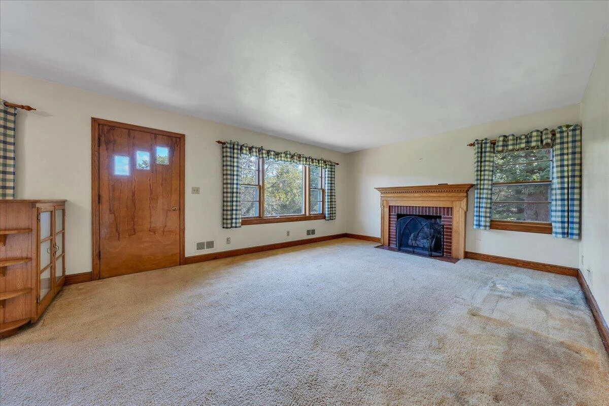 7815 Lee Hwy - Photo 3