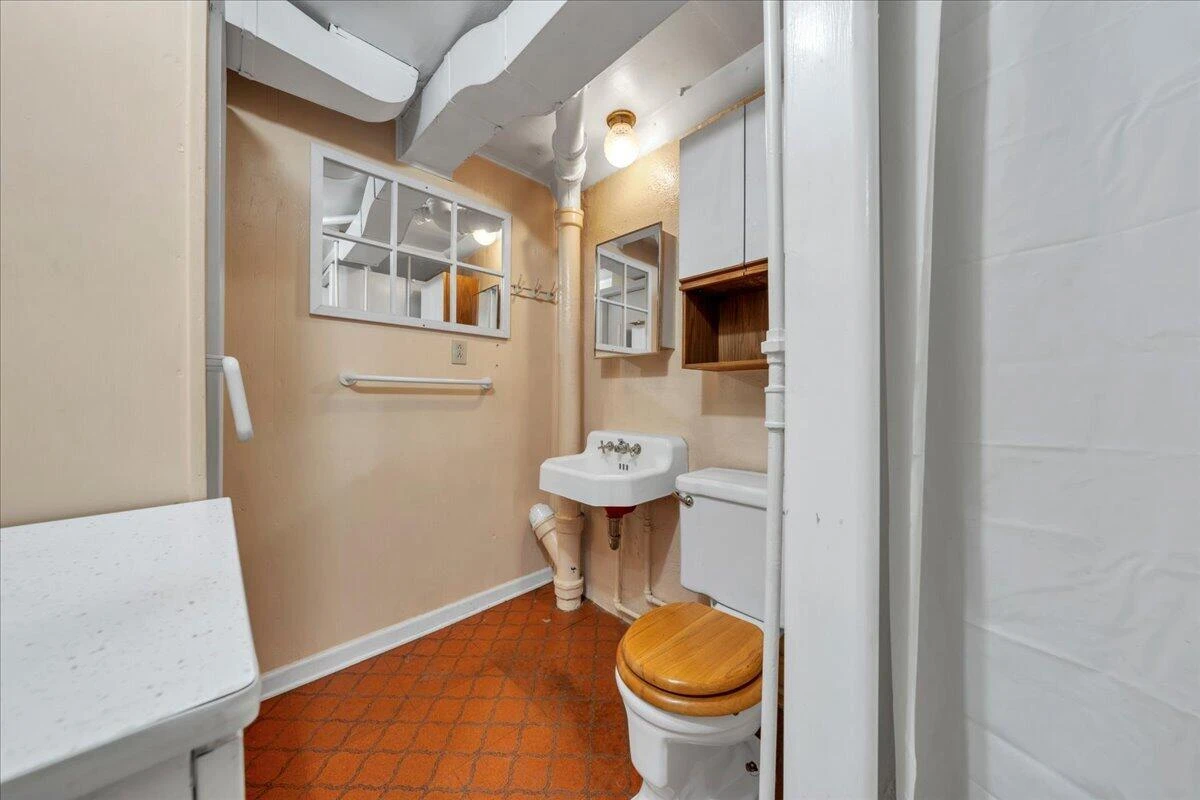 7815 Lee Hwy - Photo 18