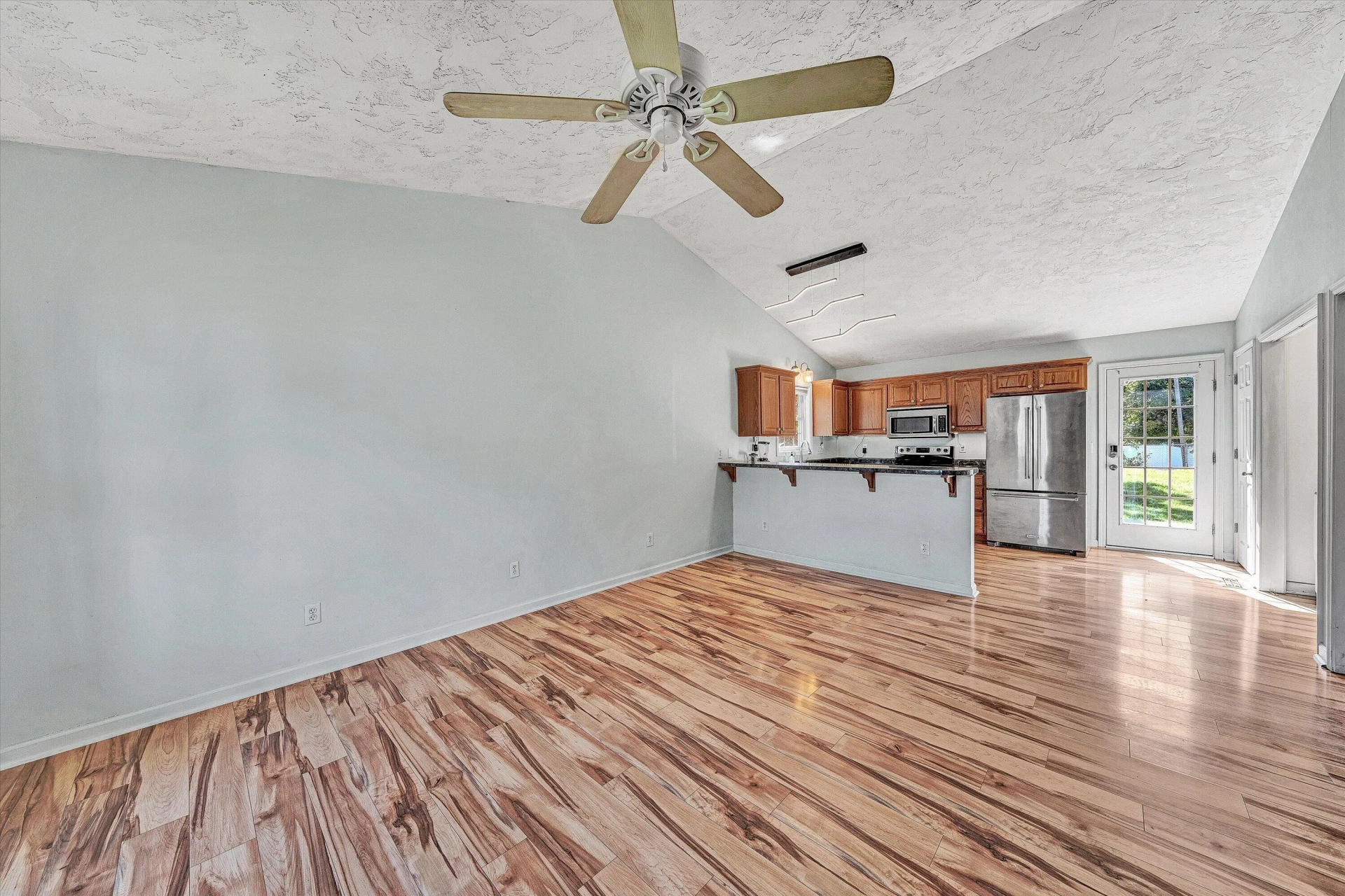 1007 Murray AVE SE - Photo 7
