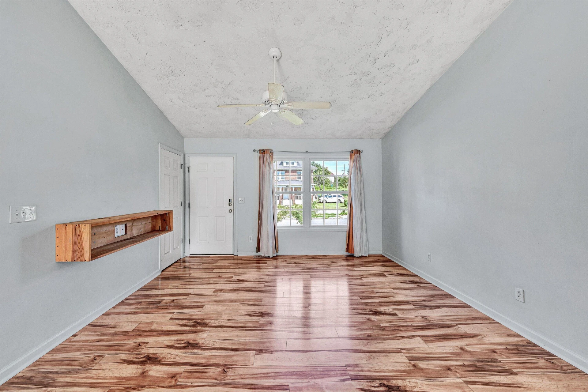 1007 Murray AVE SE - Photo 8