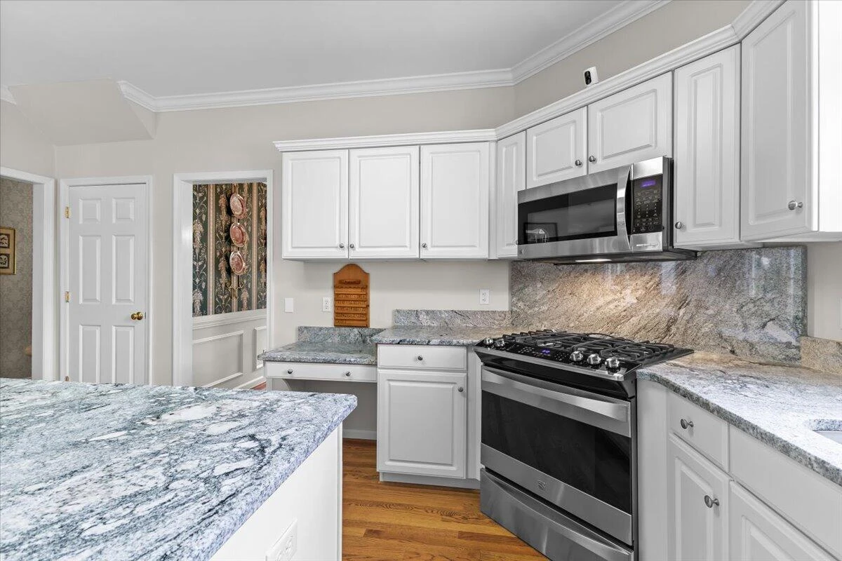 7789 Hollins Court DR - Photo 12