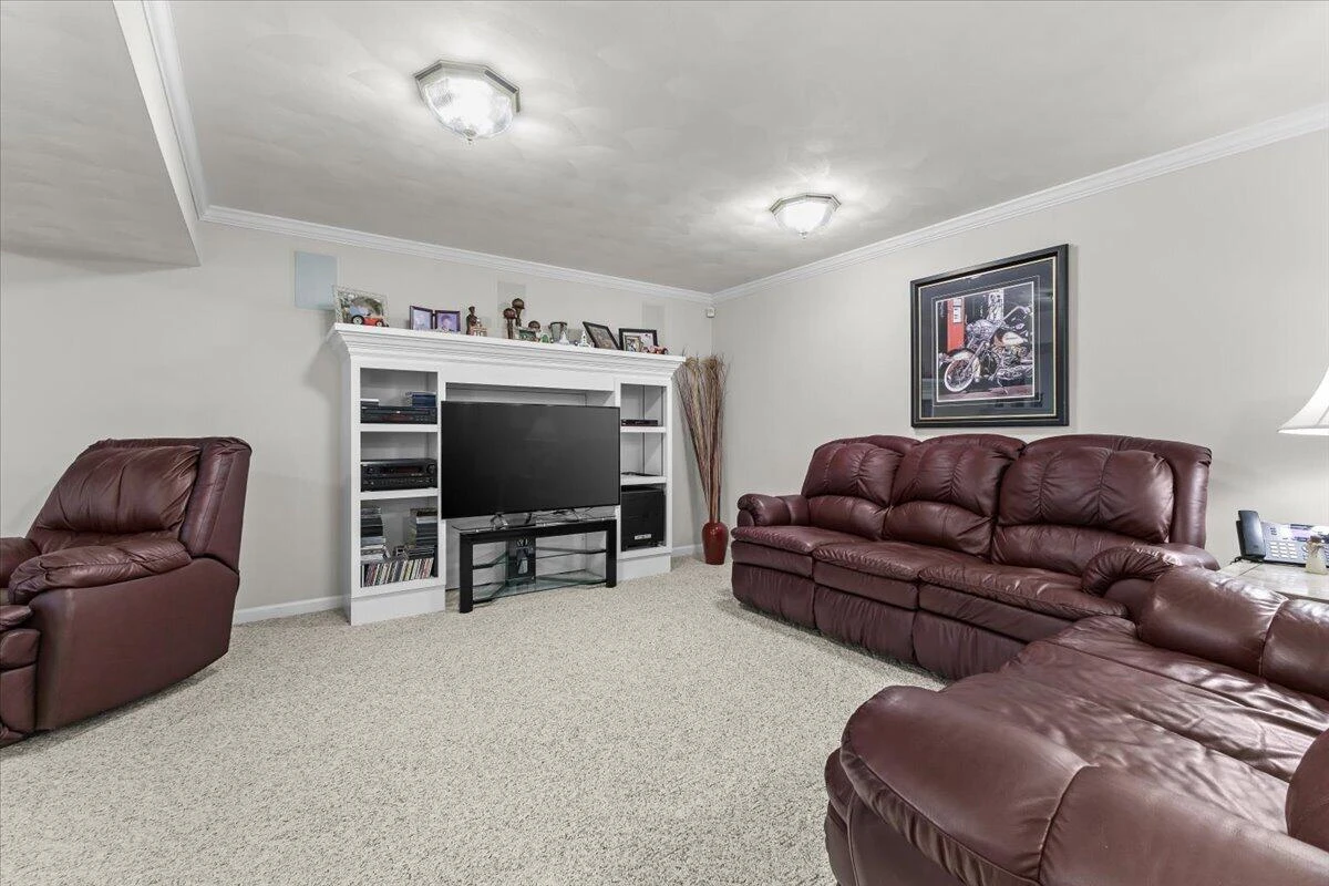 7789 Hollins Court DR - Photo 46