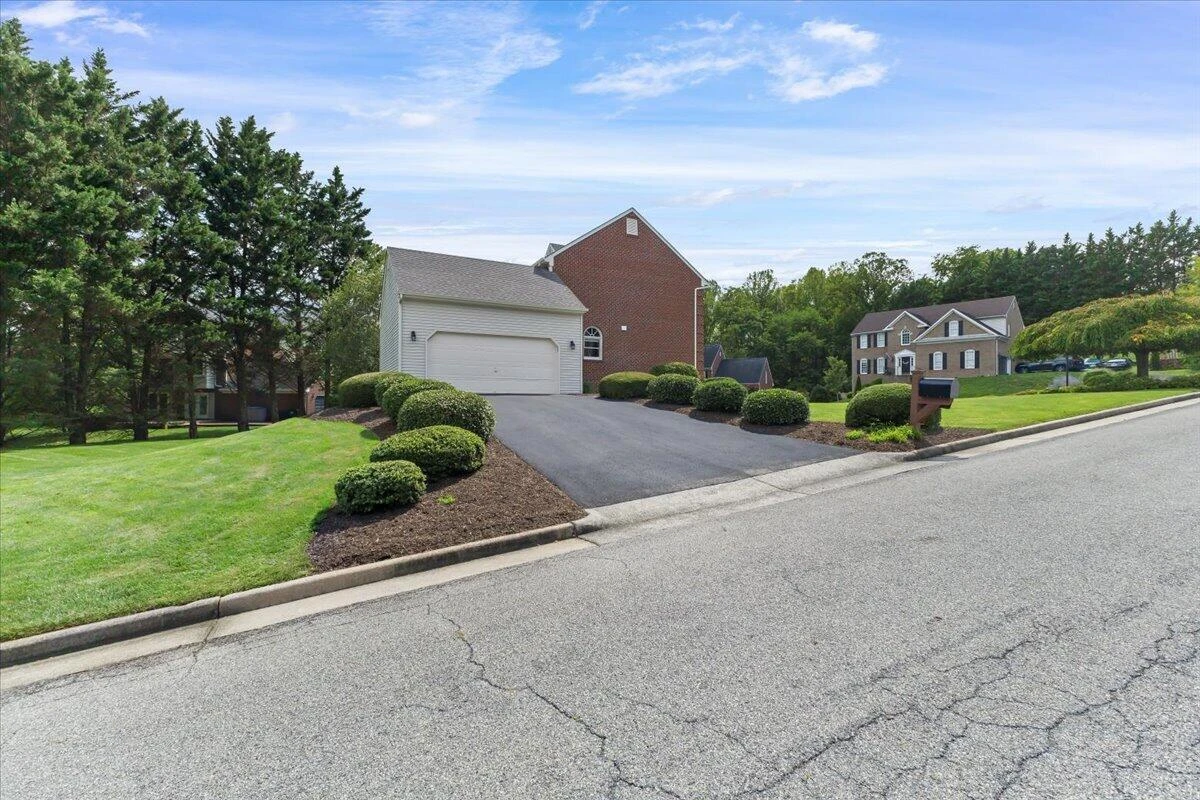 7789 Hollins Court DR - Photo 58