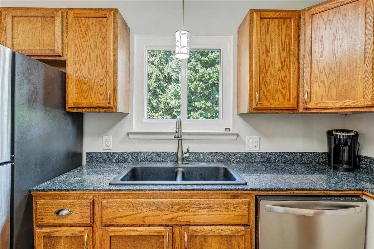 3425 View AVE - Photo 12