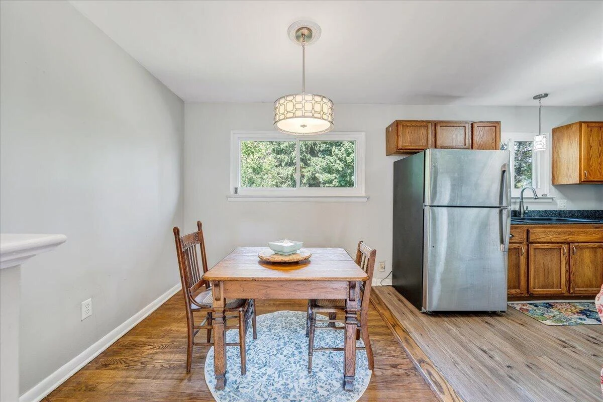 3425 View AVE - Photo 18