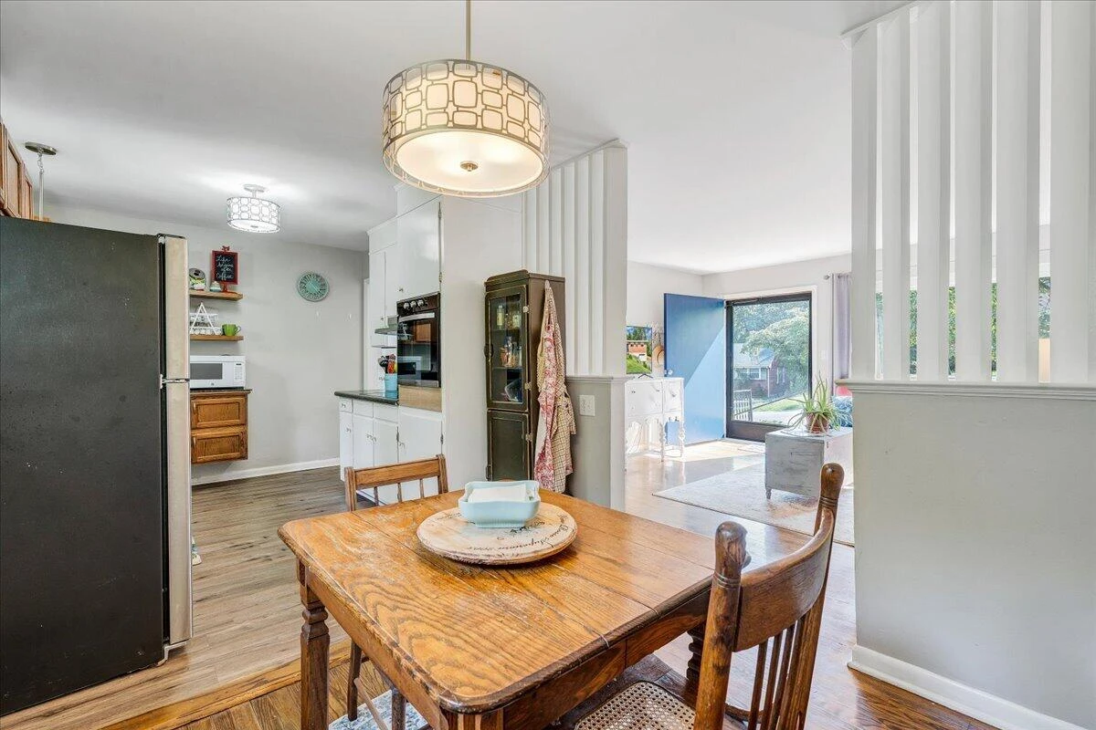 3425 View AVE - Photo 19